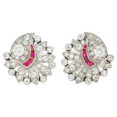 Boucles d'oreilles fleurs Art déco des années 1920 avec rubis et diamants de 2,50 carats