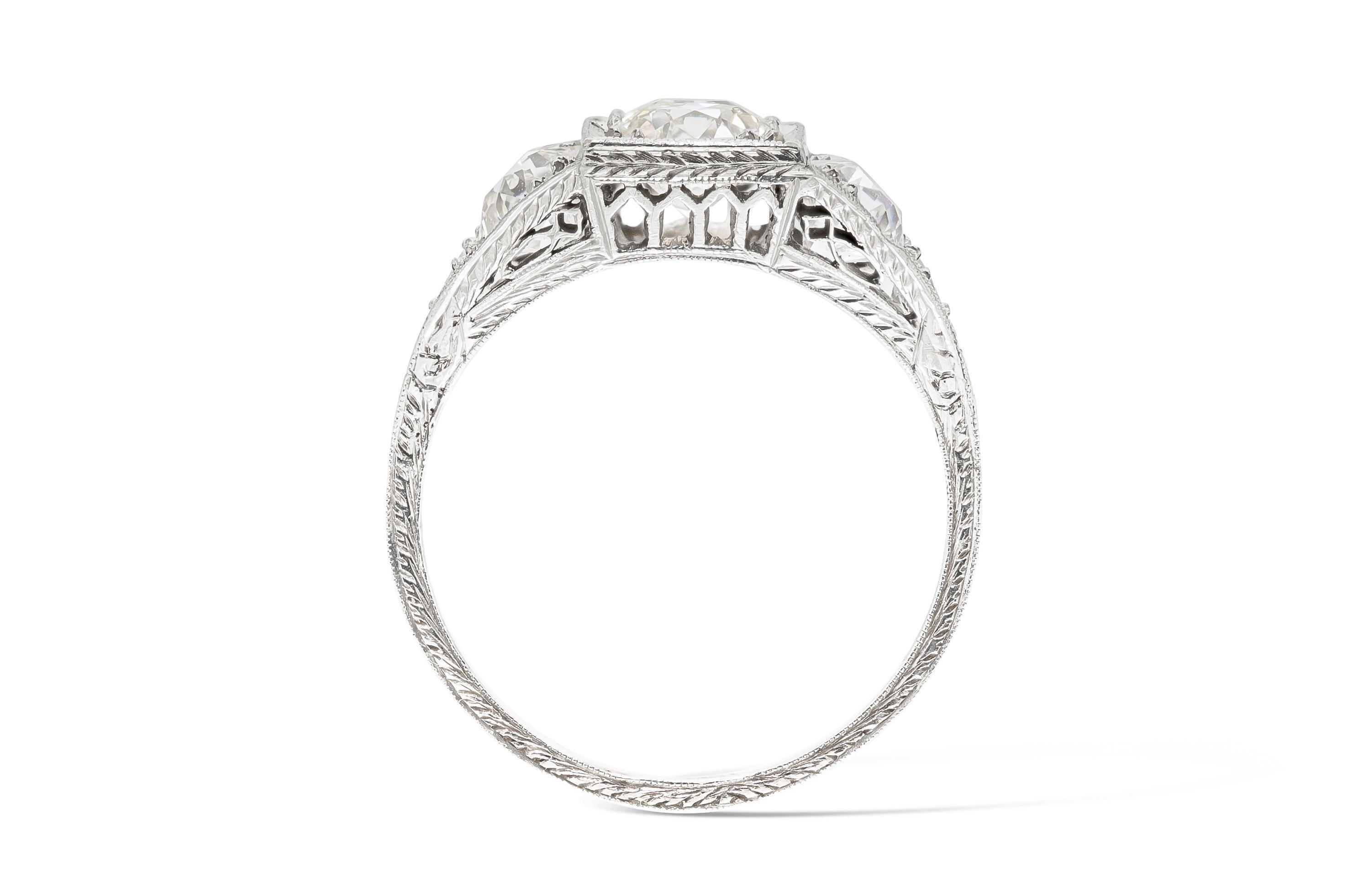 Antiker Art Deco 1920er Jahre 3,00 Karat Diamant Dinner Ring (Alteuropäischer Schliff) im Angebot