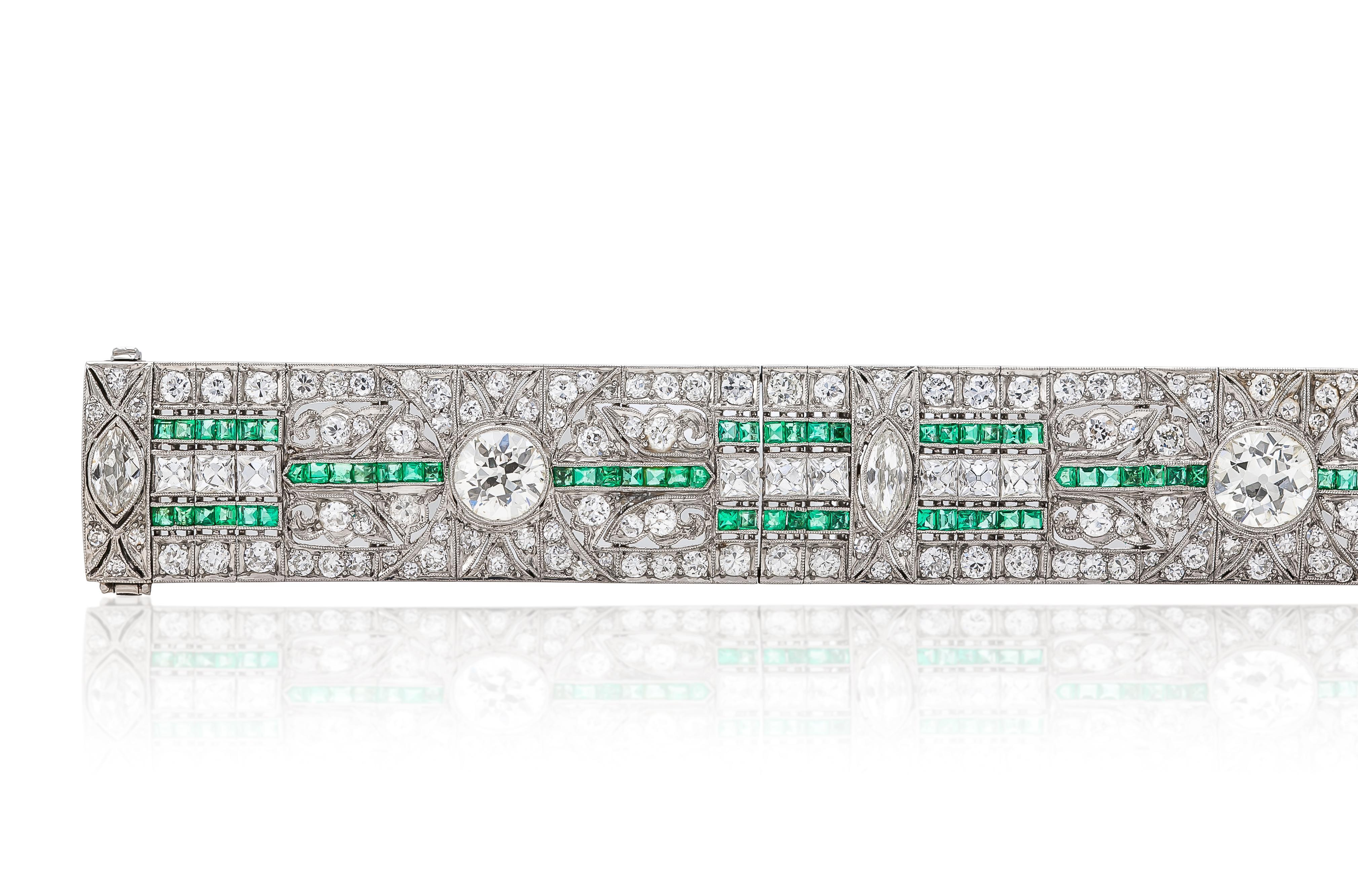 Taille mixte Bracelet Art déco ancien des années 1920 avec diamants de 34,50 carats et émeraudes en vente