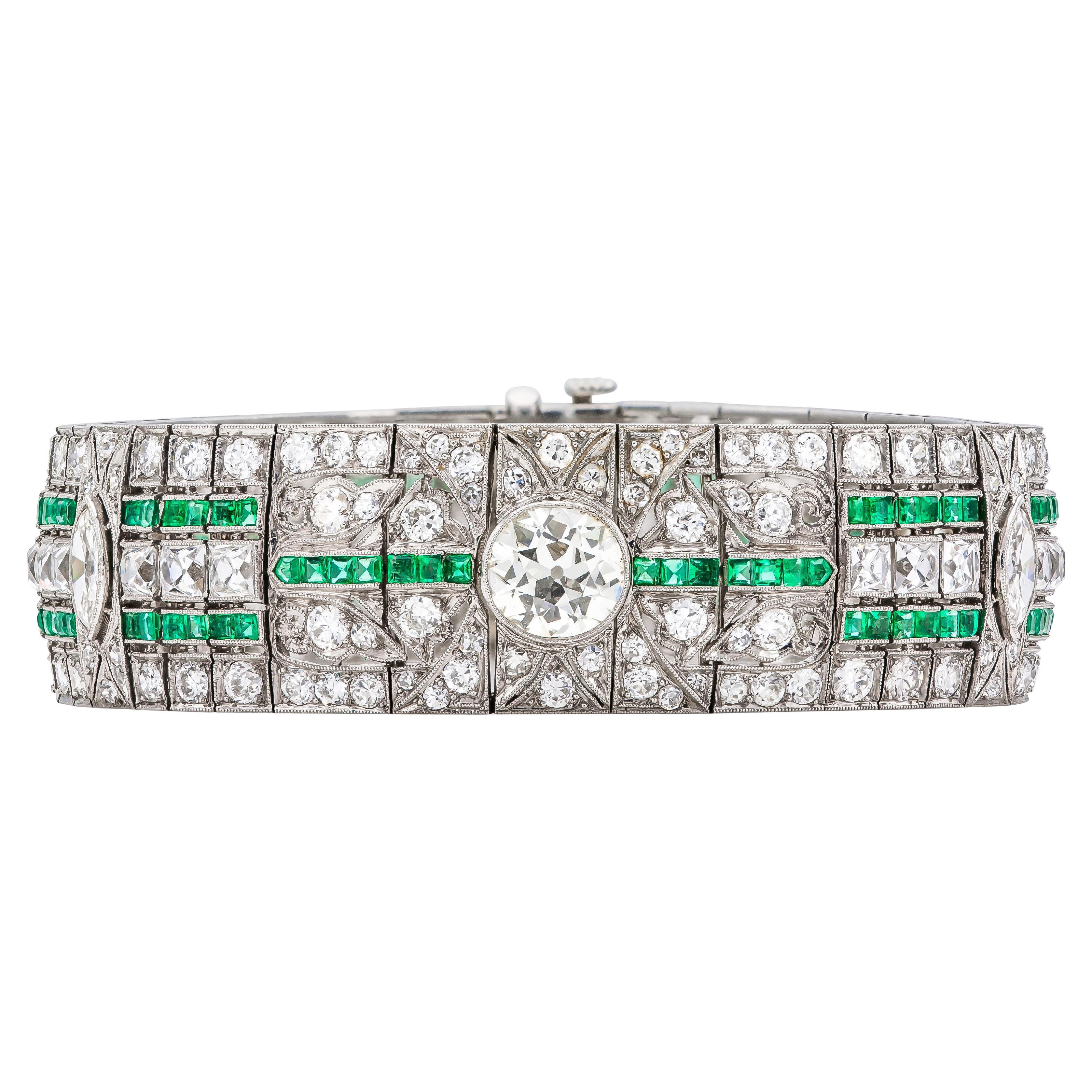 Antique Art Deco 1920s 34.50 Carat Diamond Bracelet with Emeralds