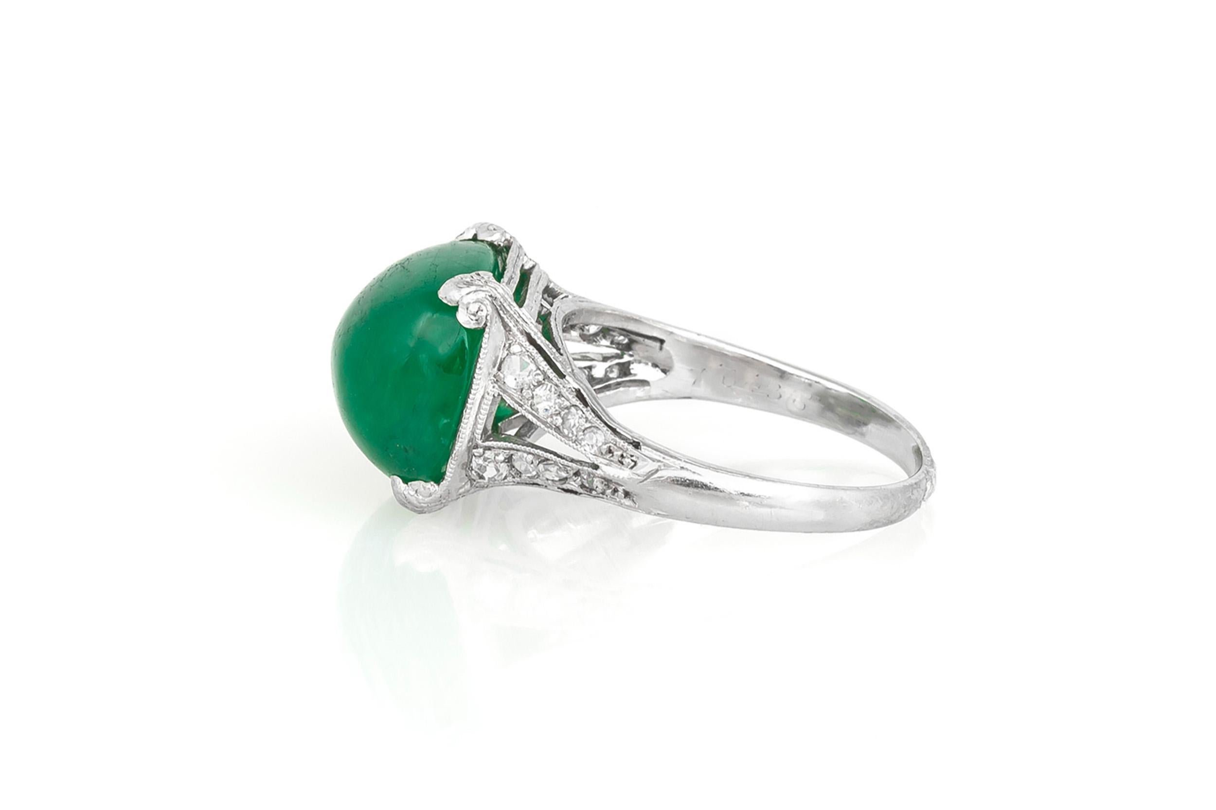 Sugarloaf Cabochon Antique Art Deco 1920s 6.50 Carat Sugarloaf Emerald Ring For Sale