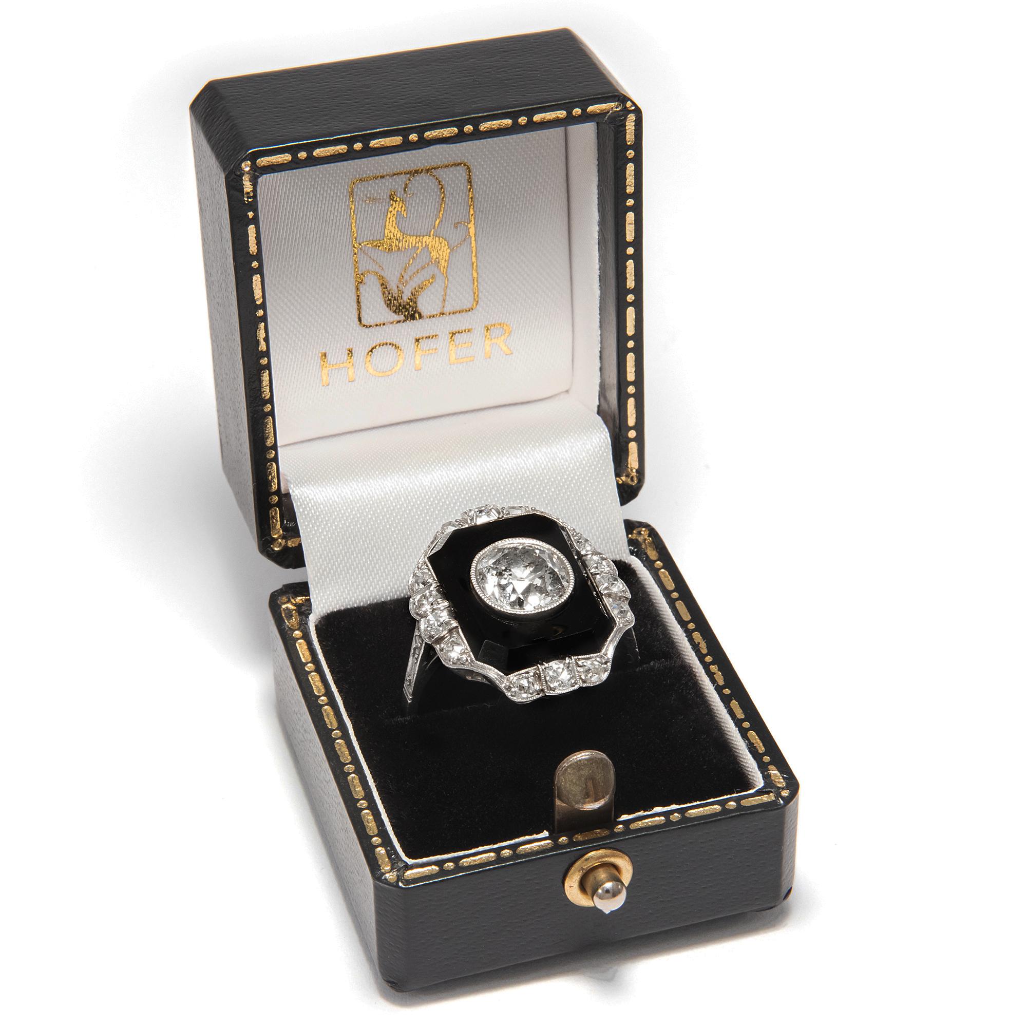 Antique Art Deco 1920s, Certified 3.10 Carat Diamond Onyx Platinum Dinner Ring For Sale 4