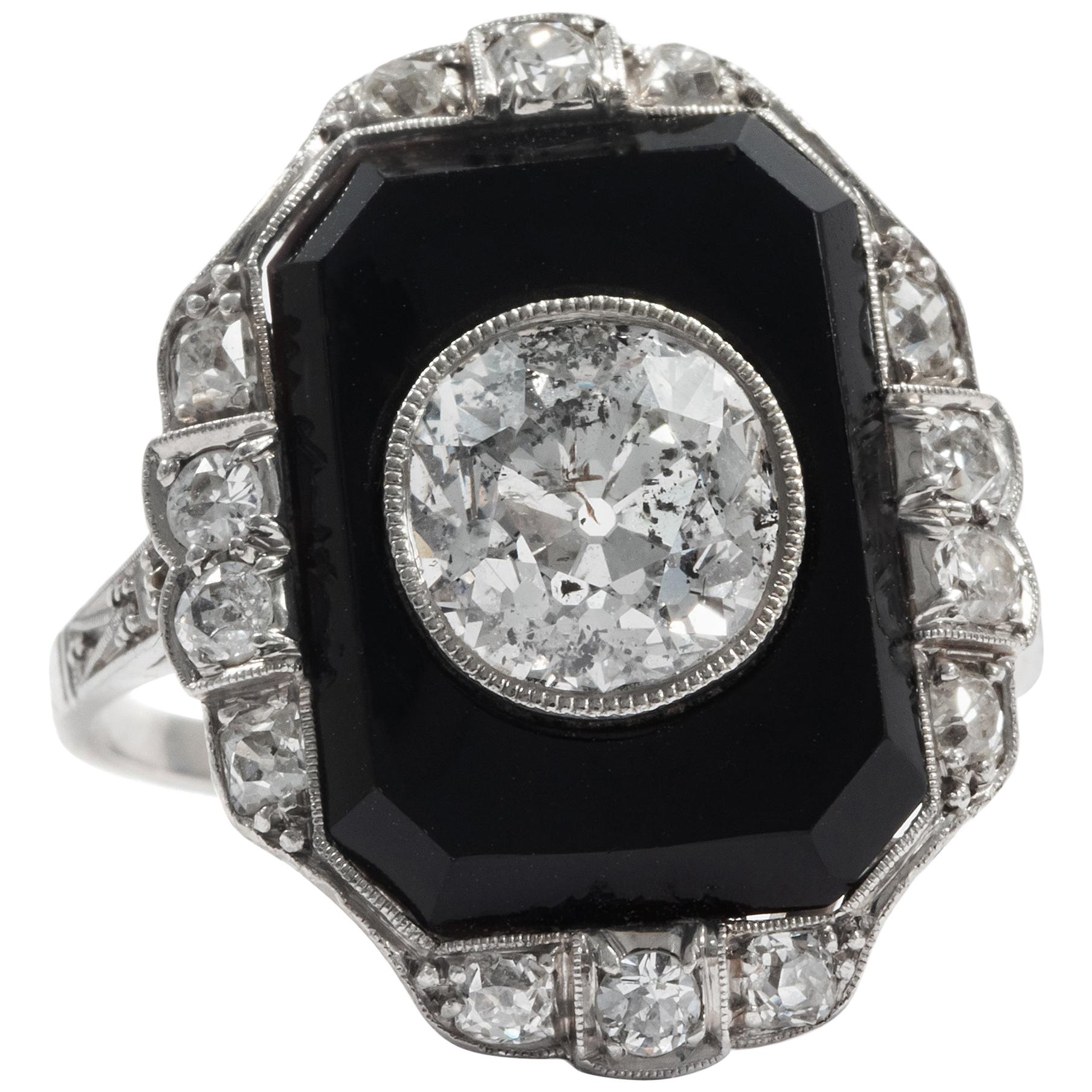 Antique Art Deco 1920s, Certified 3.10 Carat Diamond Onyx Platinum Dinner Ring For Sale