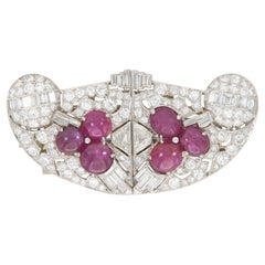 Broche à double clip en rubis et diamants, Arte Antiques, années 1920