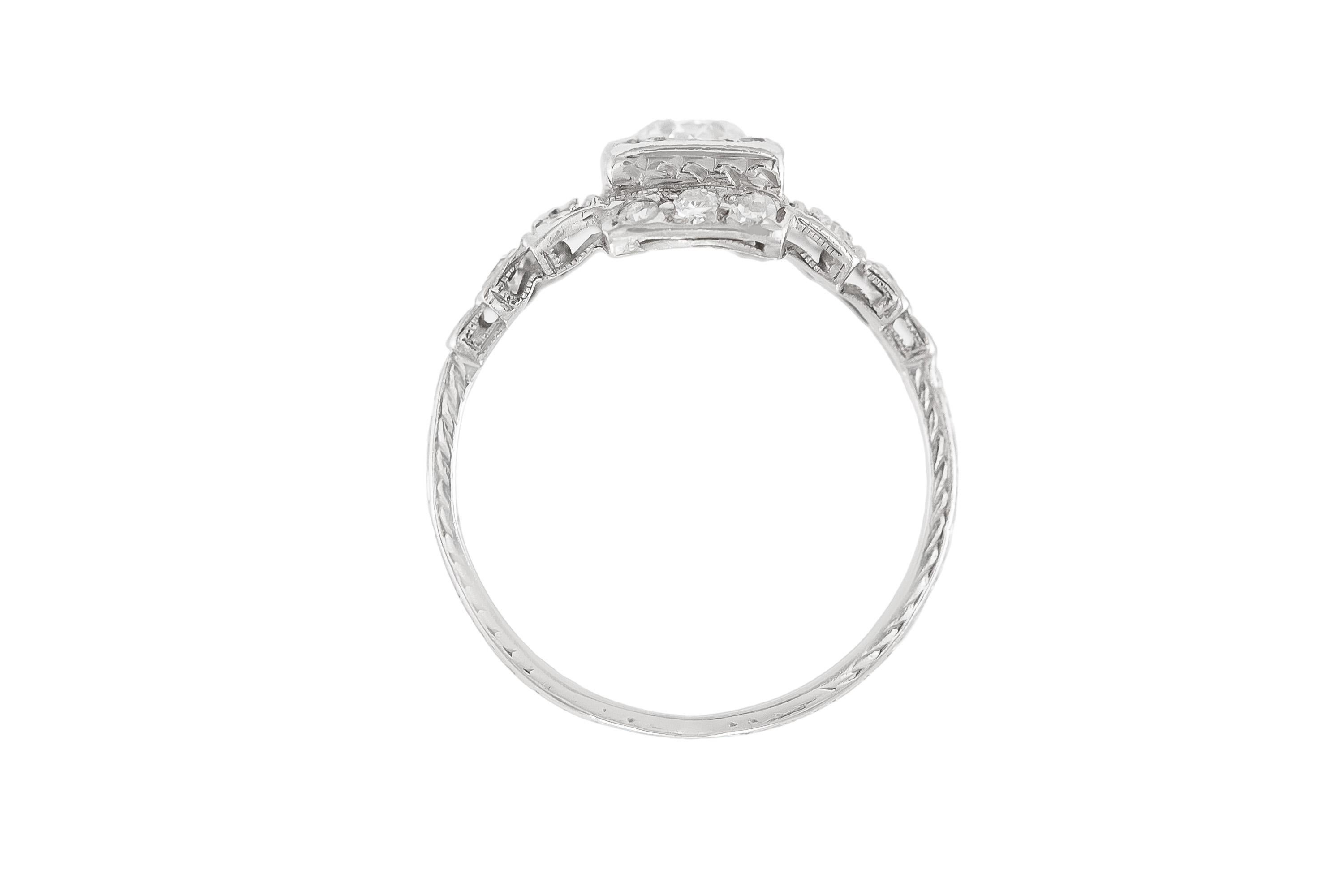 Antique Art Deco 1930s 0.75 Carat Old European Cut Diamond Engagement Ring Art Decó en venta