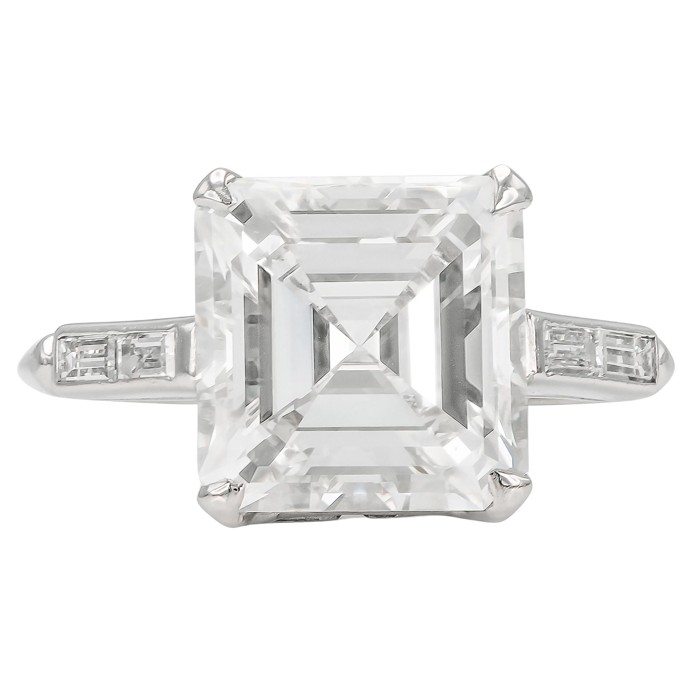 Antique Art Deco 1930s 4.00 Carat Square Emerald Cut Diamond Engagement Ring For Sale