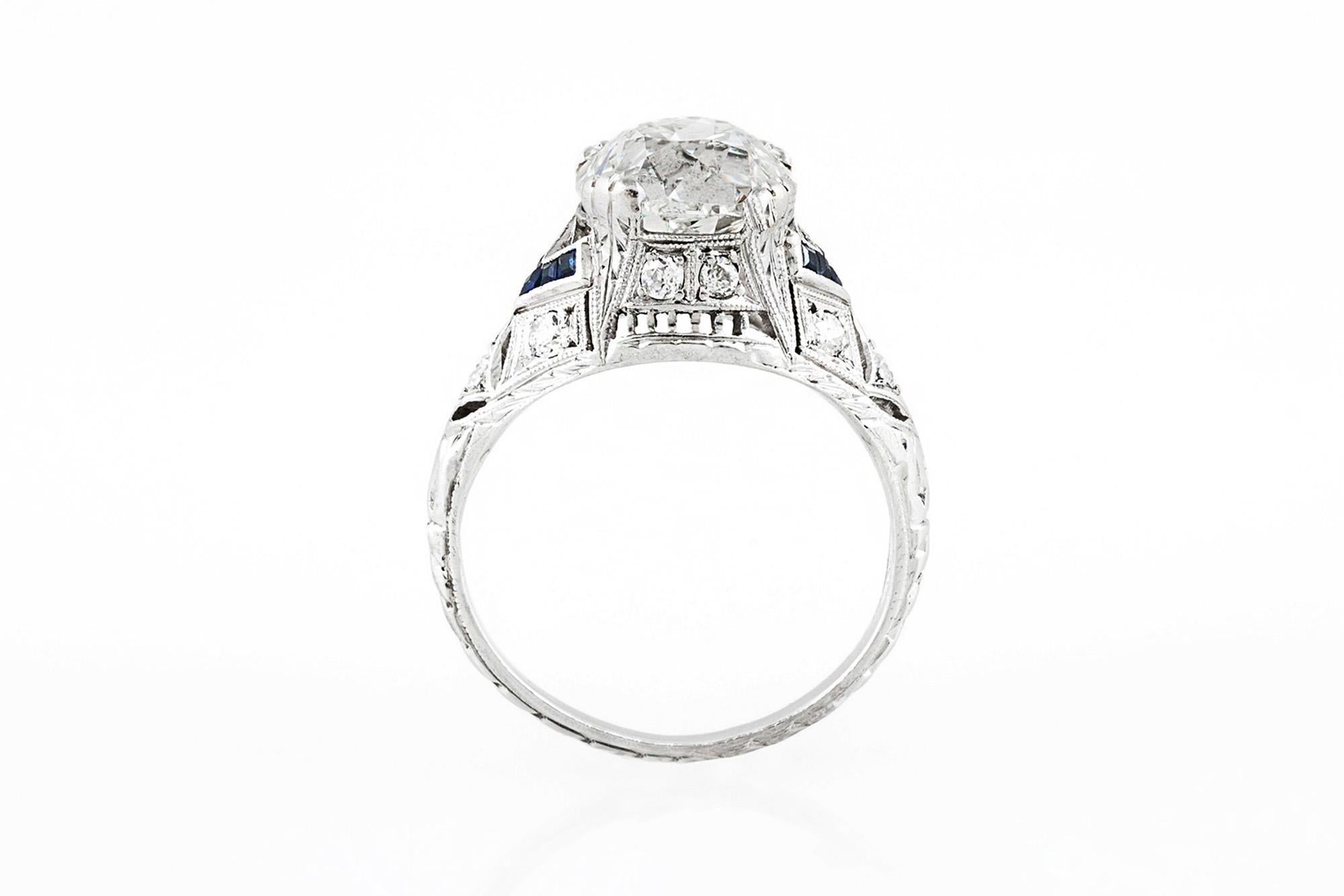 Women's Antique Art Deco 1930s 4.01 Carat Old Mine Cut Diamond Engagement Ring For Sale