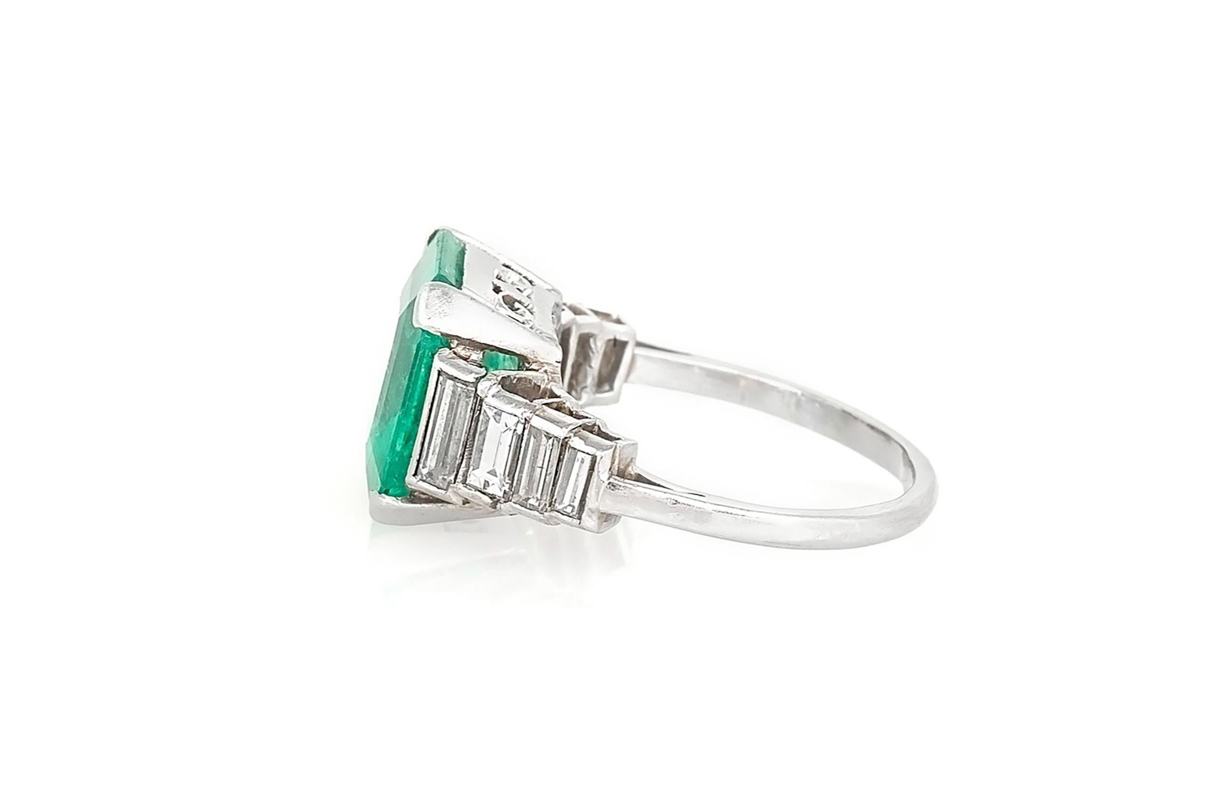 Emerald Cut Antique Art Deco 1930s 5.00 Carat Emerald Ring with Diamonds For Sale