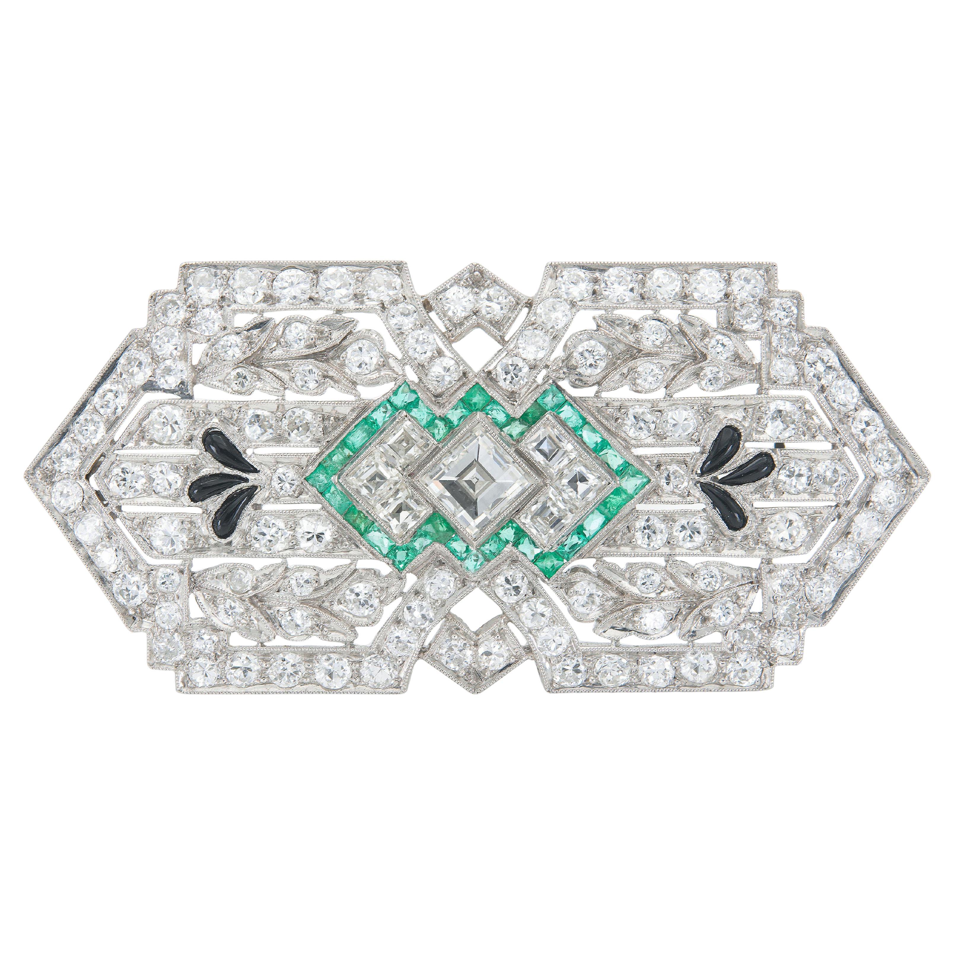 Antiguo Art Decó de 1930 Broche de diamantes de 8,00 quilates con esmeraldas y ónice
