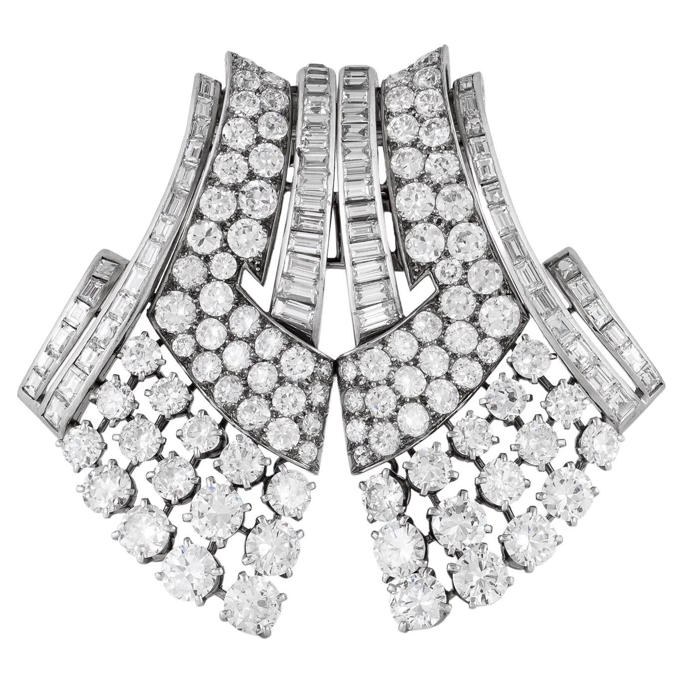 Antique Art Deco 1930s Van Cleef & Arpels 30.00 Carat Diamond Double Clip Brooch