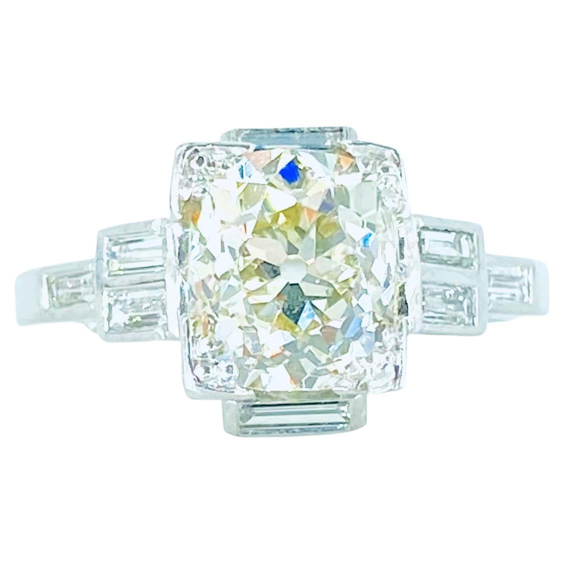 Antique Art Deco 1.94 Carat Natural Old Mine White Diamond Engagement Ring