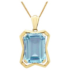 Antique Art Deco 20.85 Carat Aquamarine Yellow Gold Pendant