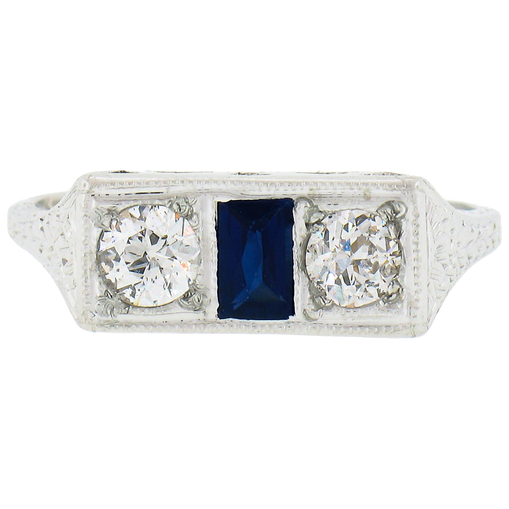 Antiker Art Deco 20k Gold .45 Karat europäischer Diamant & Saphir Moi et Toi Band Ring im Angebot