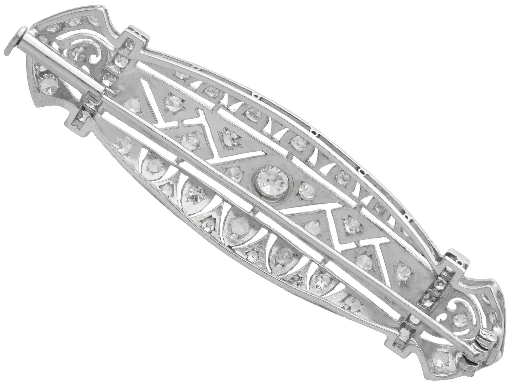 Women's or Men's Antique Art Deco 2.13 Carat Diamond Brooch in Platinum For Sale