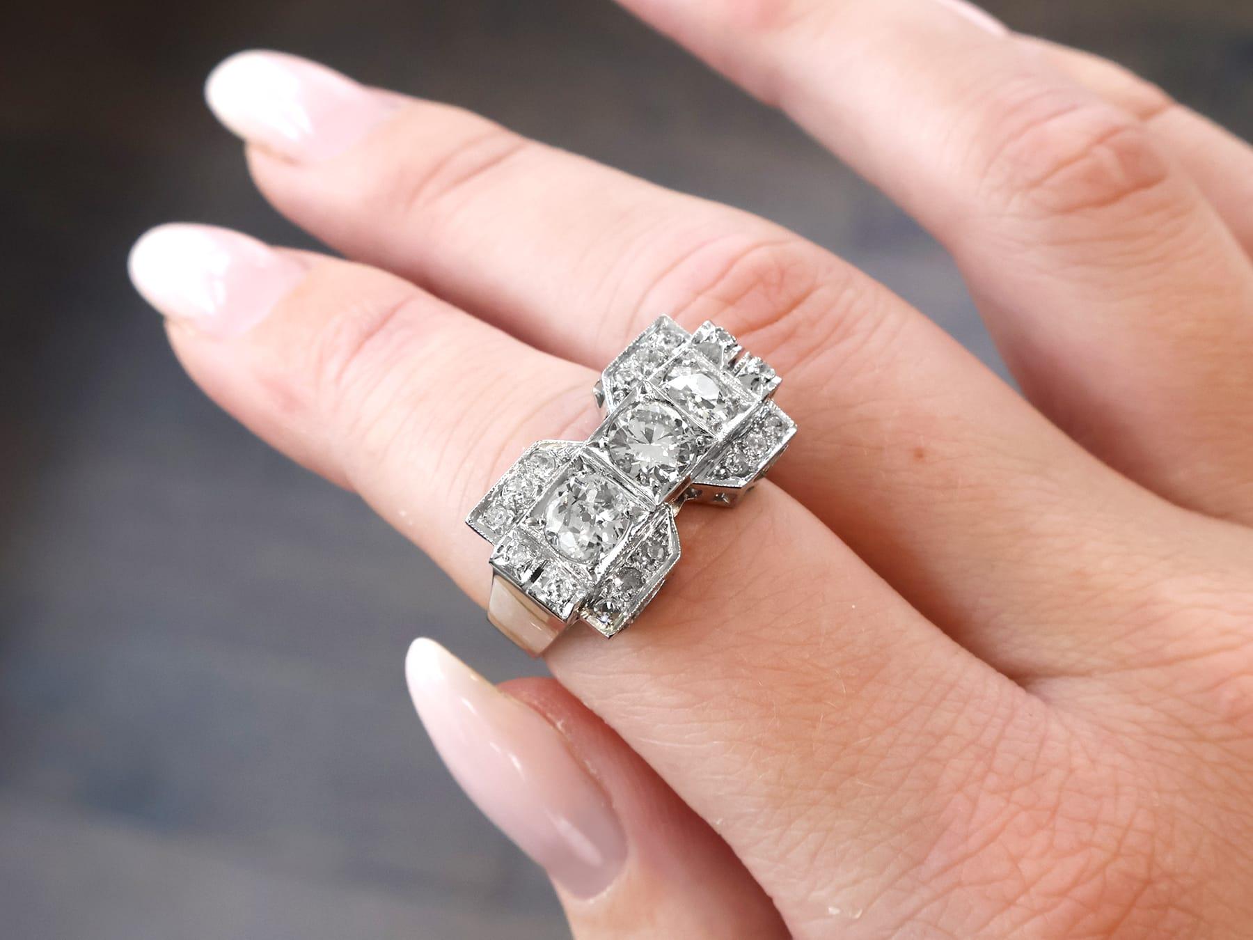 Antique Art Deco 2.18 Carat Diamond and White Gold Cocktail Ring In Excellent Condition For Sale In Jesmond, Newcastle Upon Tyne