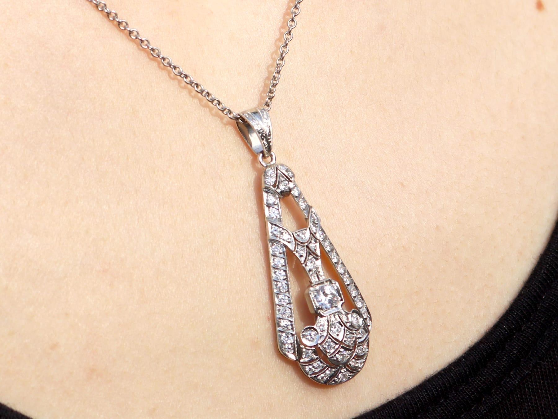 Antique Art Deco 2.20 Carat Diamond and 14k White Gold Pendant Circa 1925 For Sale 3