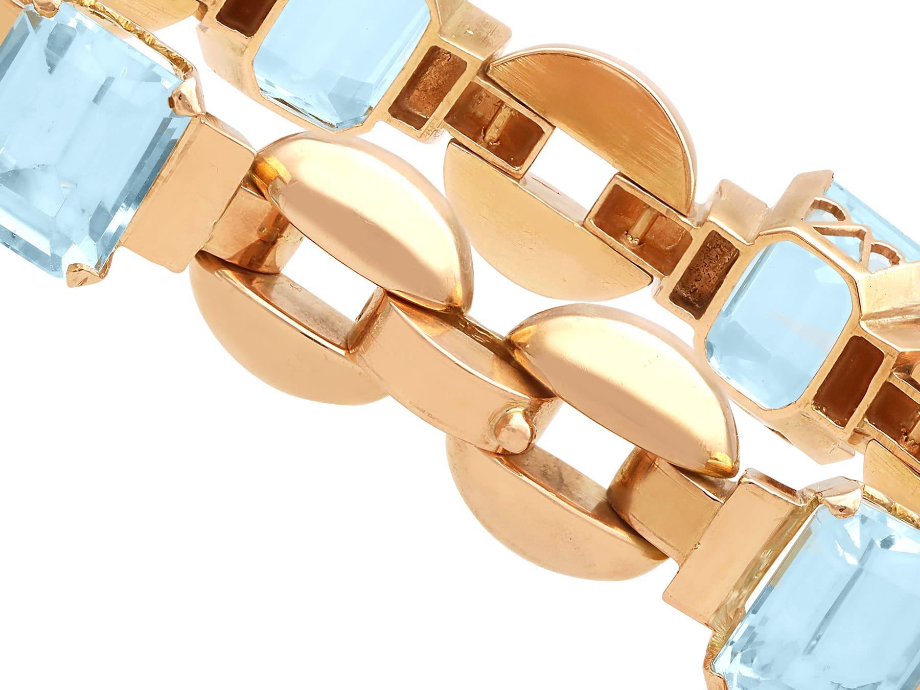 Antique Art Deco 23.22 Carat Aquamarine and 15k Rose Gold Bracelet Circa 1930 For Sale 3