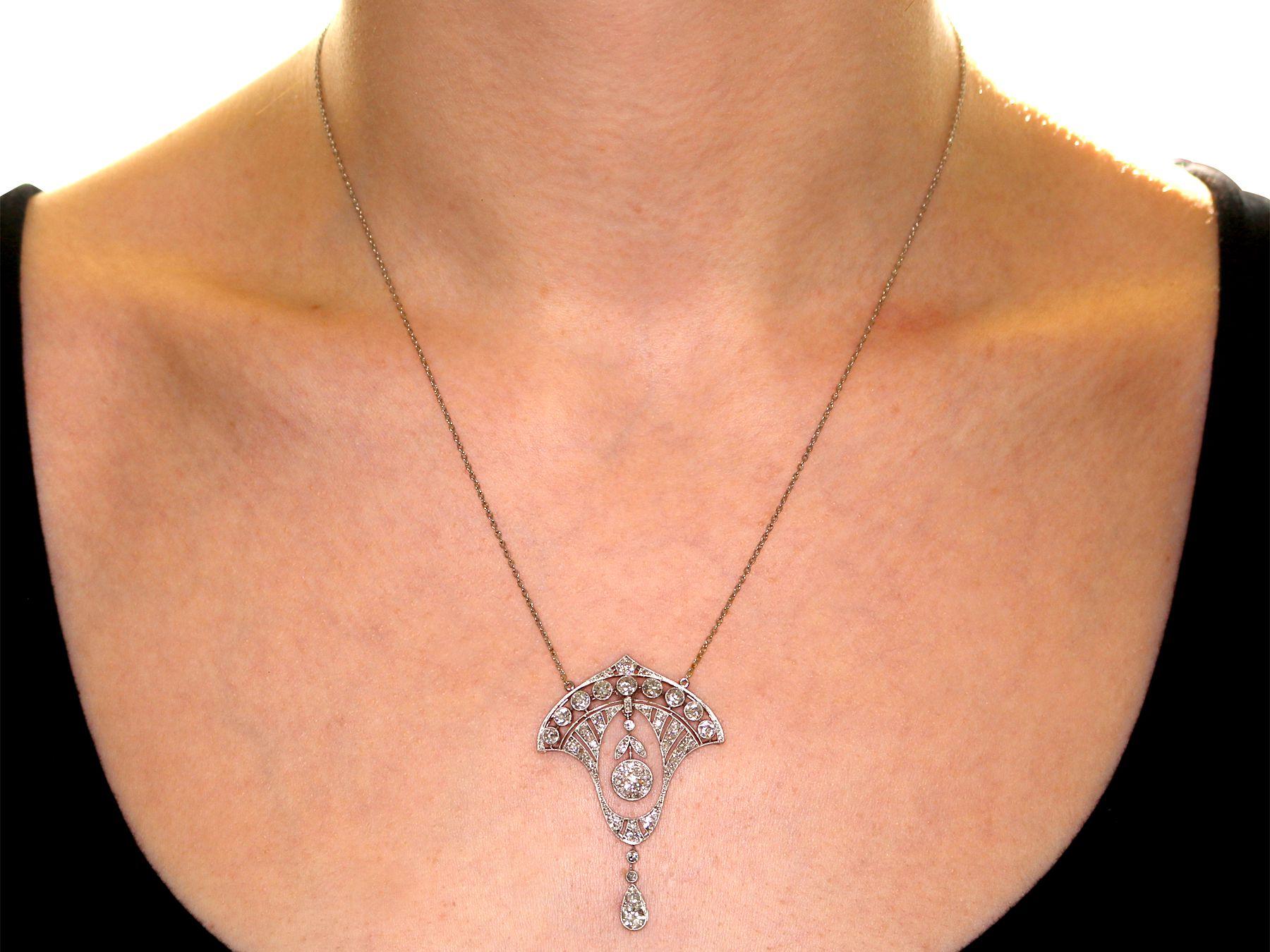 Antique Art Deco 2.86 Carat Diamond and Platinum Necklace, circa 1930 For Sale 1