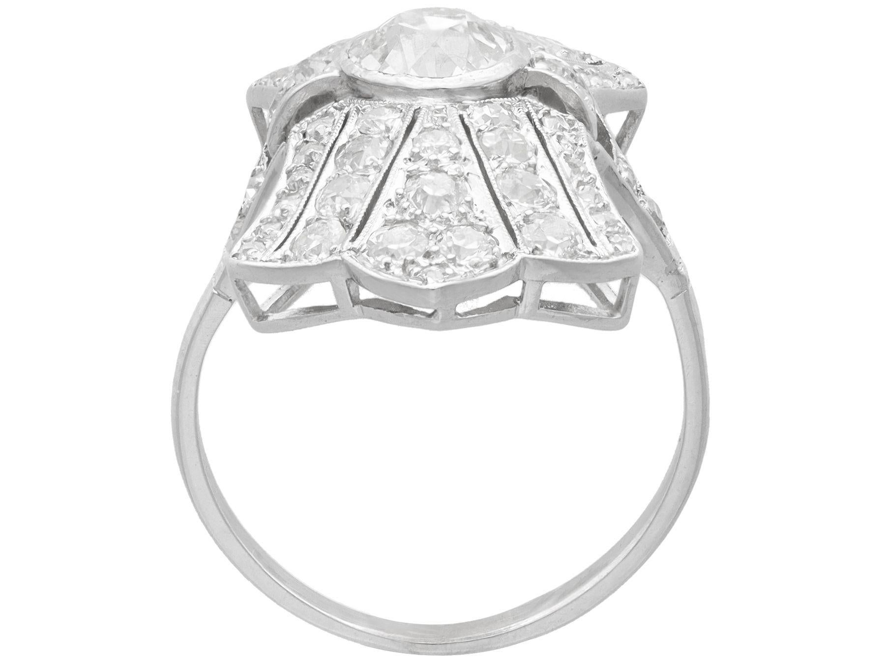 Women's or Men's Antique Art Deco 2.88 Carat Diamond and Platinum Dress Ring For Sale
