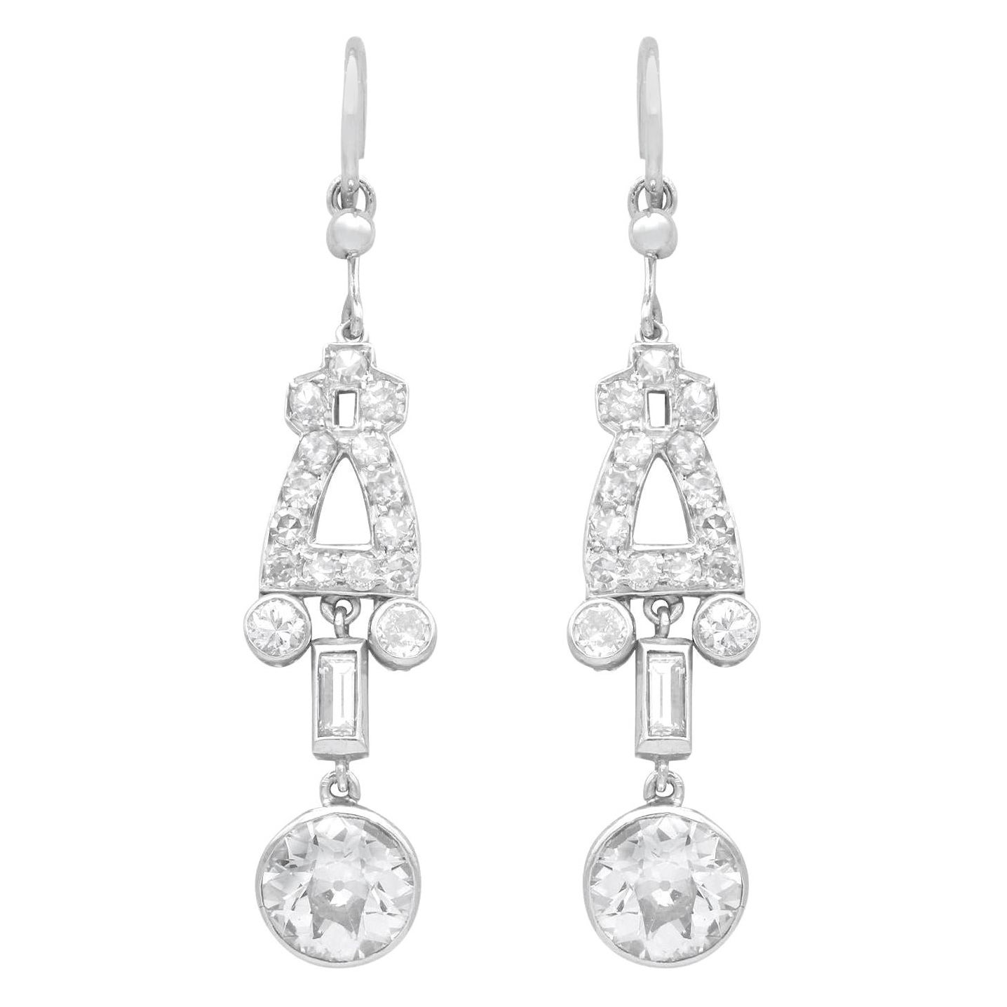 Pendientes de gota de diamantes antiguos Art Déco de 3 quilates en platino