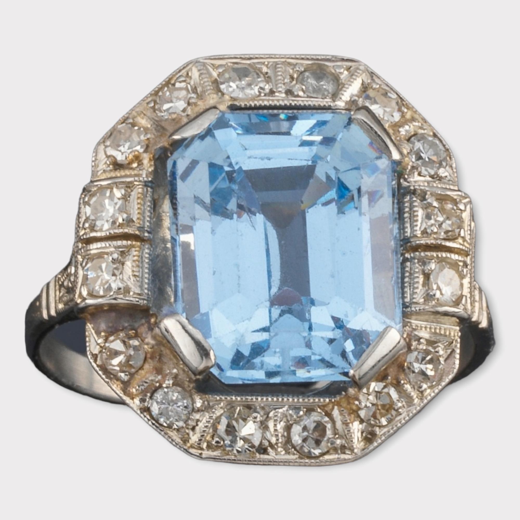 Antique Original Art-Deco 4.48 carat Aquamarine and Diamond Ring in Platinum

Platinum (tested) ring made in the early 1920s. It has been set with a proportioned emerald-cut aquamarine (4.48cts) aglow with a serene azure blue hue. The bezel-set