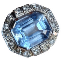 Anello antico Art-Deco con acquamarina e diamanti da 4,48 carati in platino