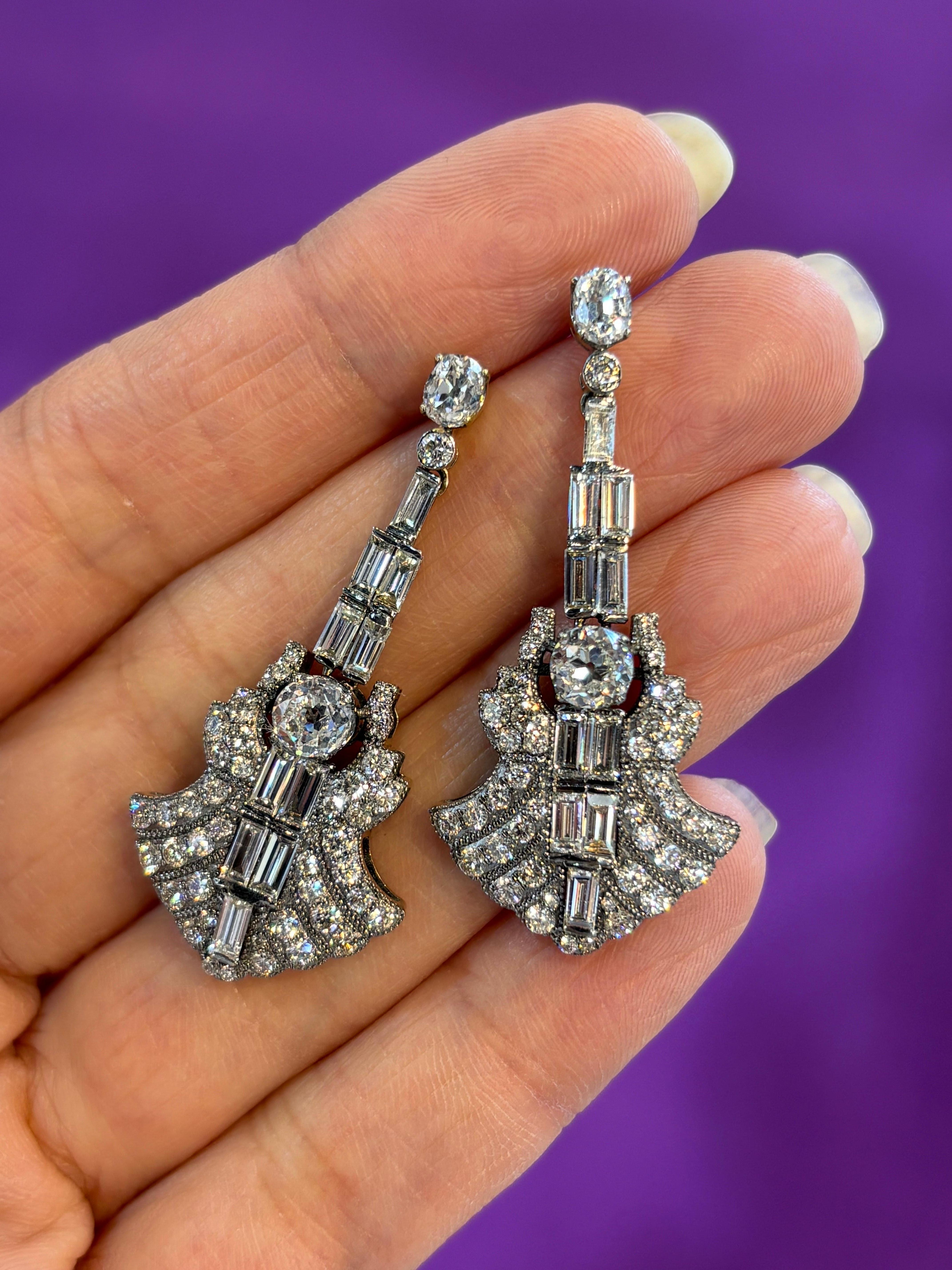 Old European Cut Antique Art Deco 5.34 Carat Diamond 18K Gold Dangle Earring For Sale