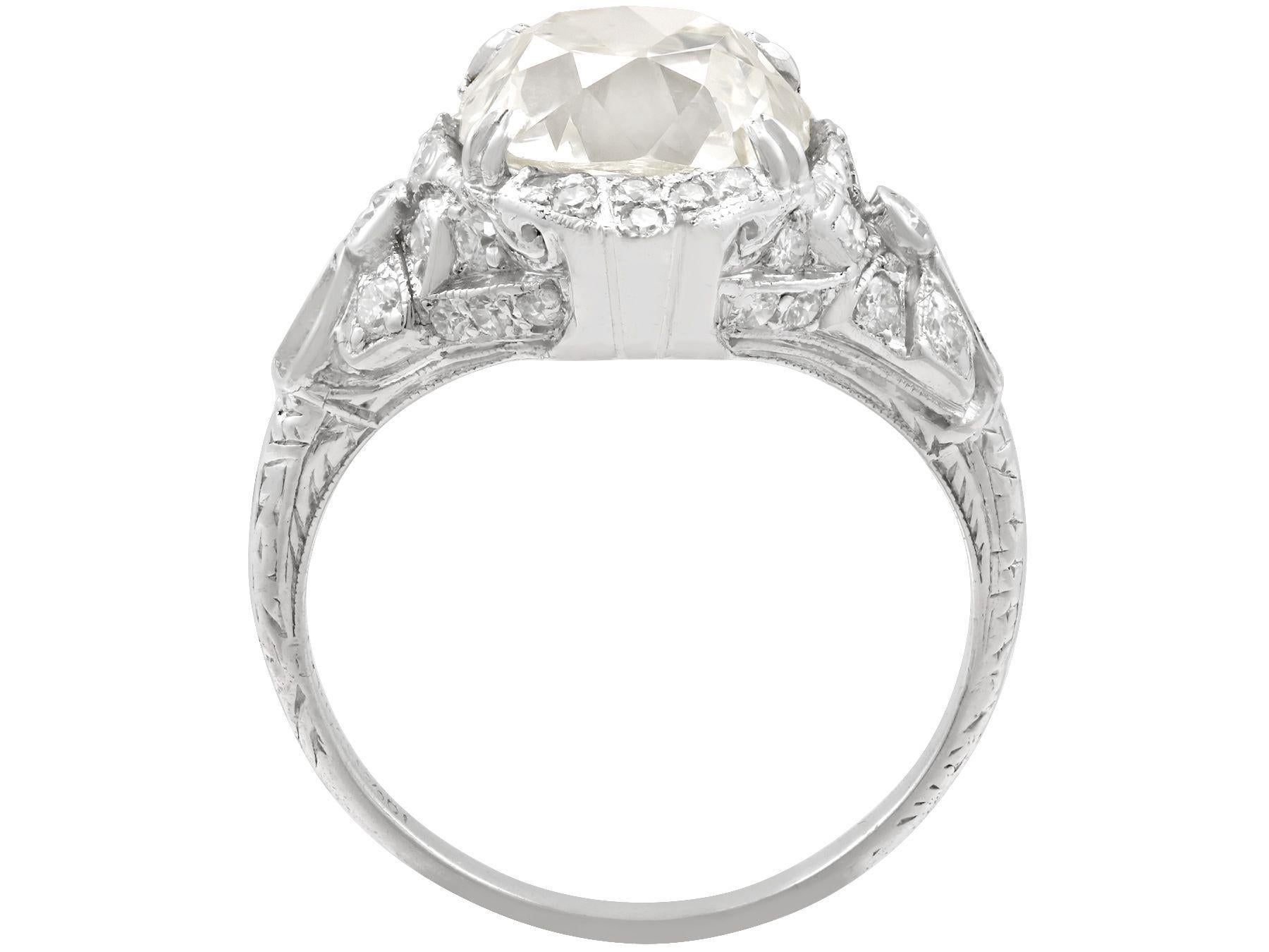 Women's Antique Art Deco 5.39 Carat Diamond and Platinum Cocktail Ring For Sale
