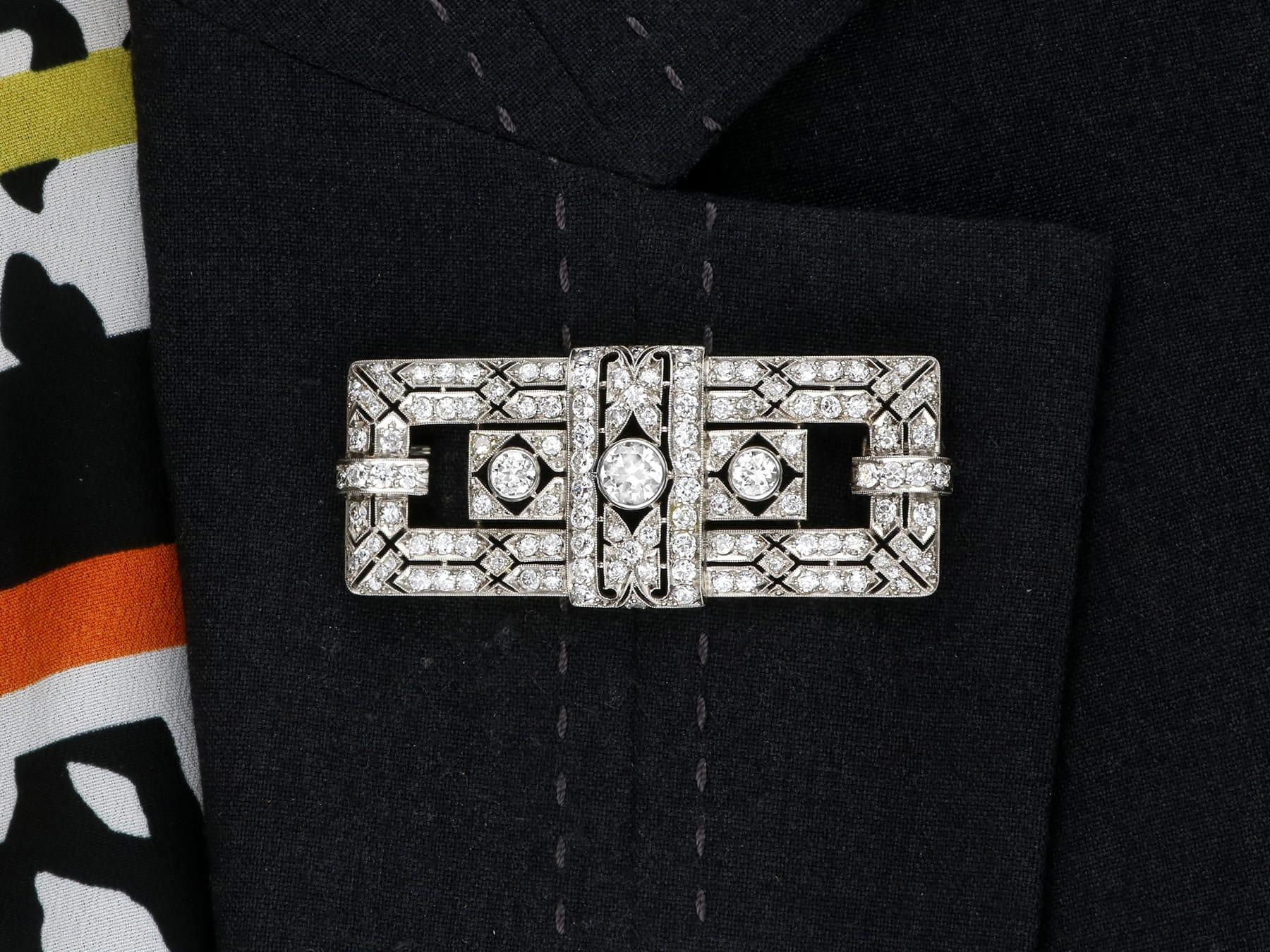 Antike Art Deco 6,26 Karat Diamant und Platin Brosche CIRCA 1925 im Angebot 5