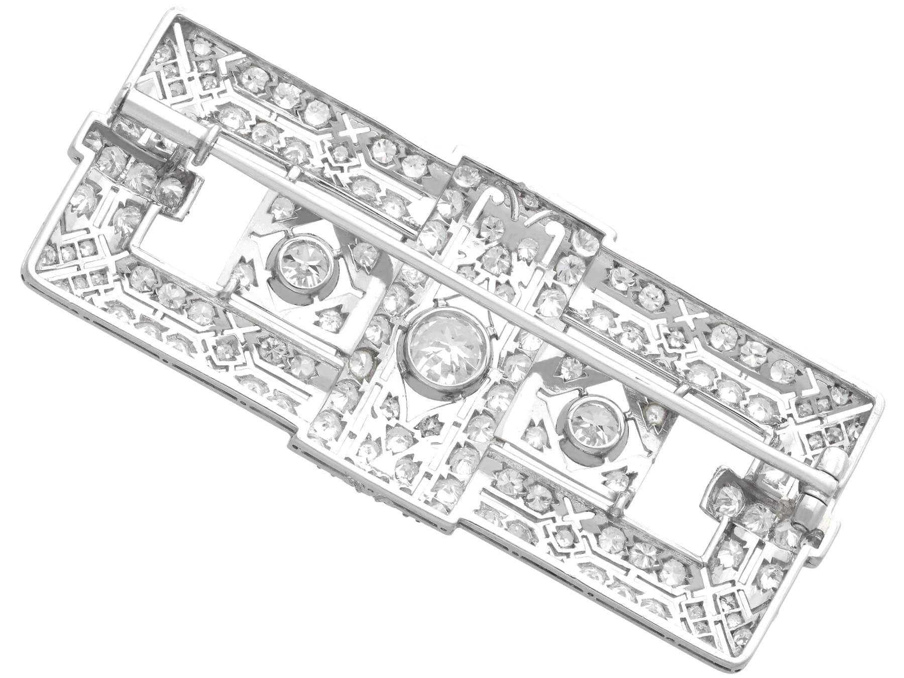 Antike Art Deco 6,26 Karat Diamant und Platin Brosche CIRCA 1925 im Angebot 1