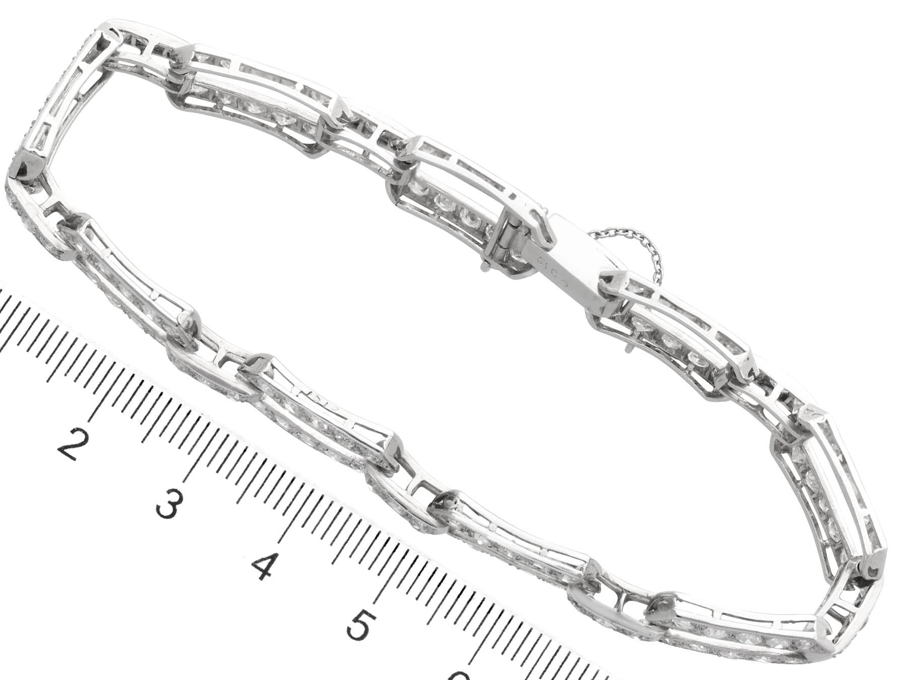 Antique Art Deco 7.80 Carat Diamond and Platinum Bracelet Circa 1920 For Sale 5