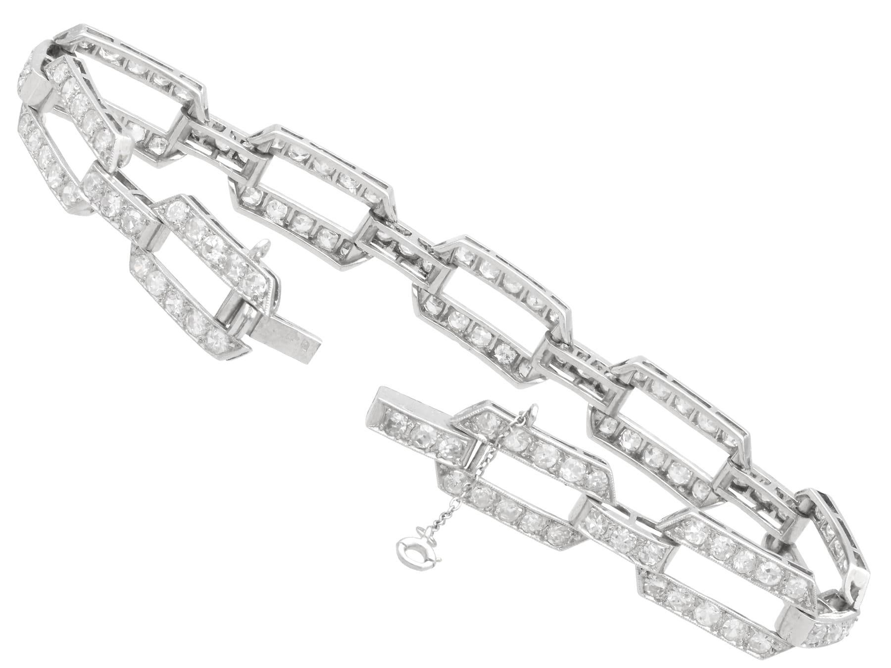 Antique Art Deco 7.80 Carat Diamond and Platinum Bracelet Circa 1920 For Sale 4