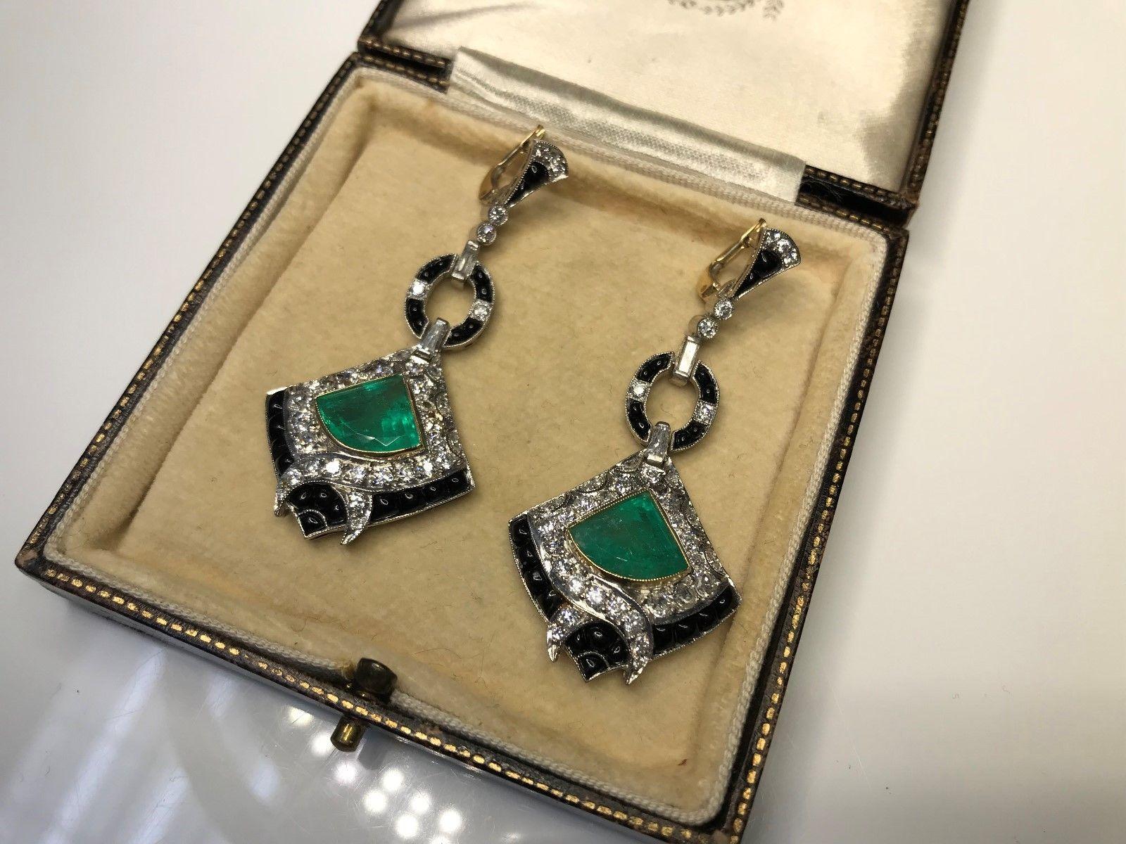 Antique Art Deco 8.58 Carat Diamond Colombian Emerald Platinum Dangle Earrings 4