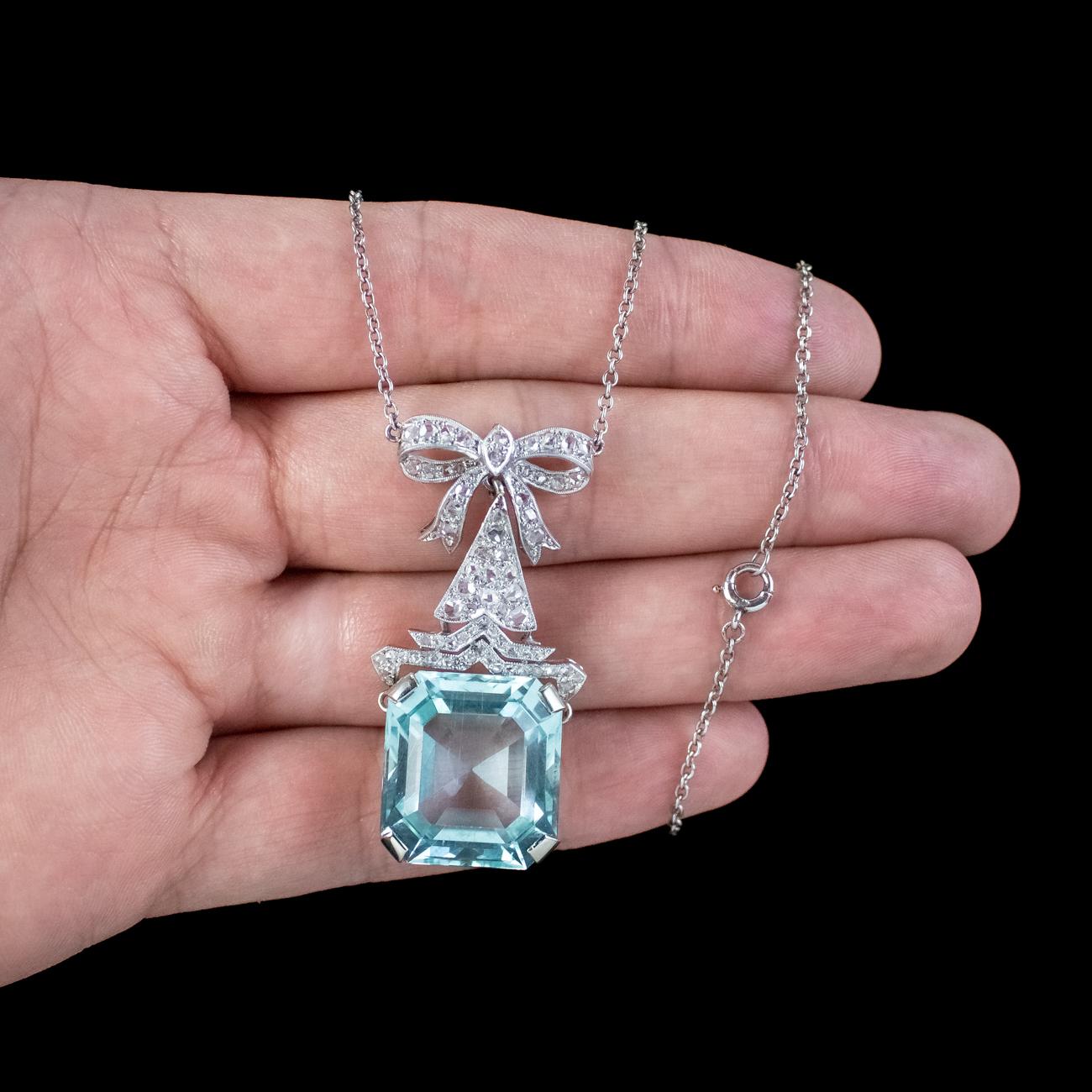 Antike Art Deco Aquamarin-Diamant-Lavaliere-Halskette, 30 Karat Aqua im Angebot 3