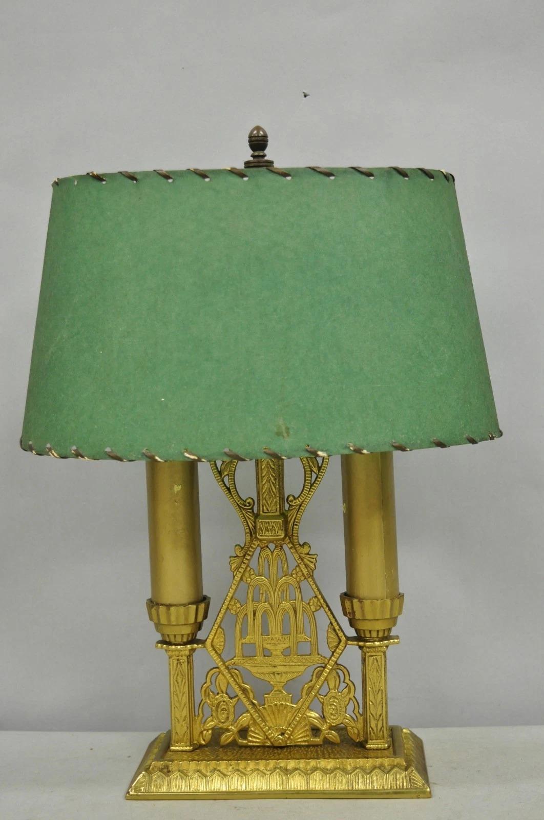 Ancienne lampe de bureau pour étudiants en métal doré Art Deco Art Nouveau avec abat-jour vert en vente 4