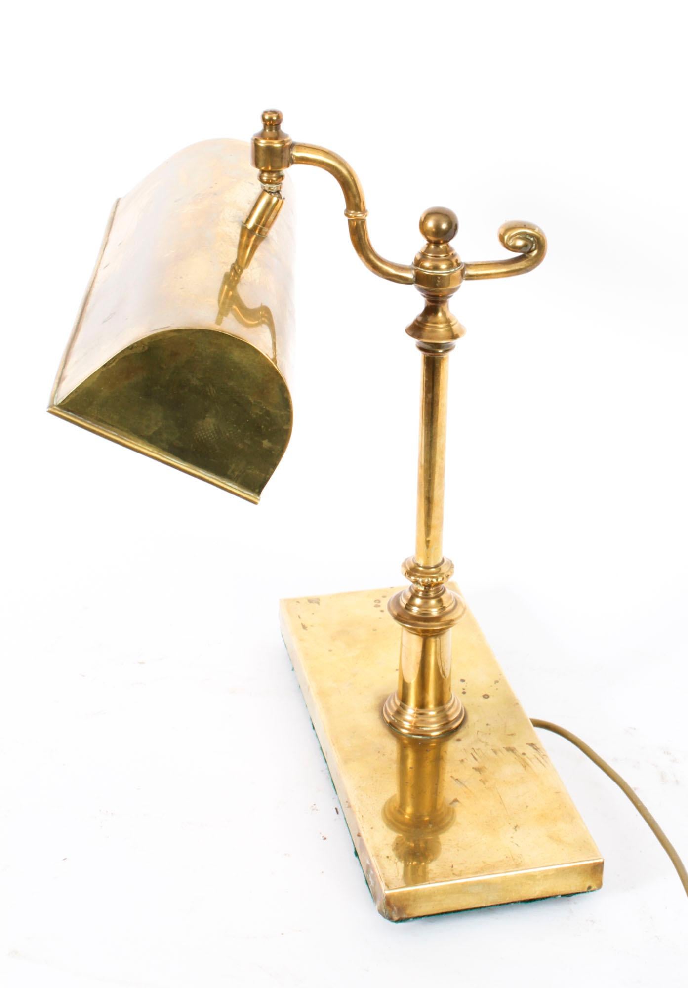 Antique Art Deco Artuculated Brass Bankers Lamp Desk Lamp Circa 1920 8