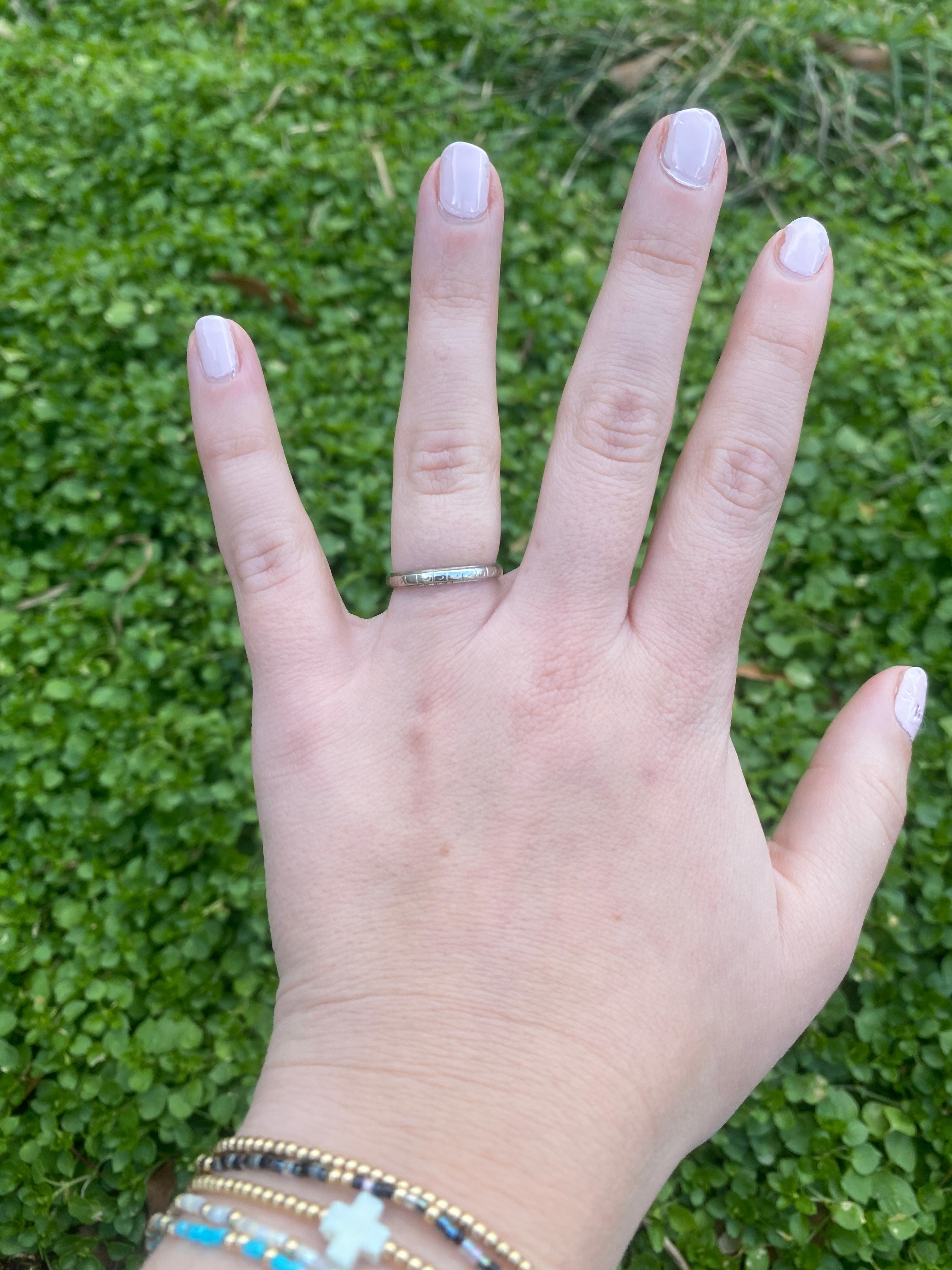 Antique Art Deco Band Ring, 18k White Gold, Ring Size 6.5 For Sale 1