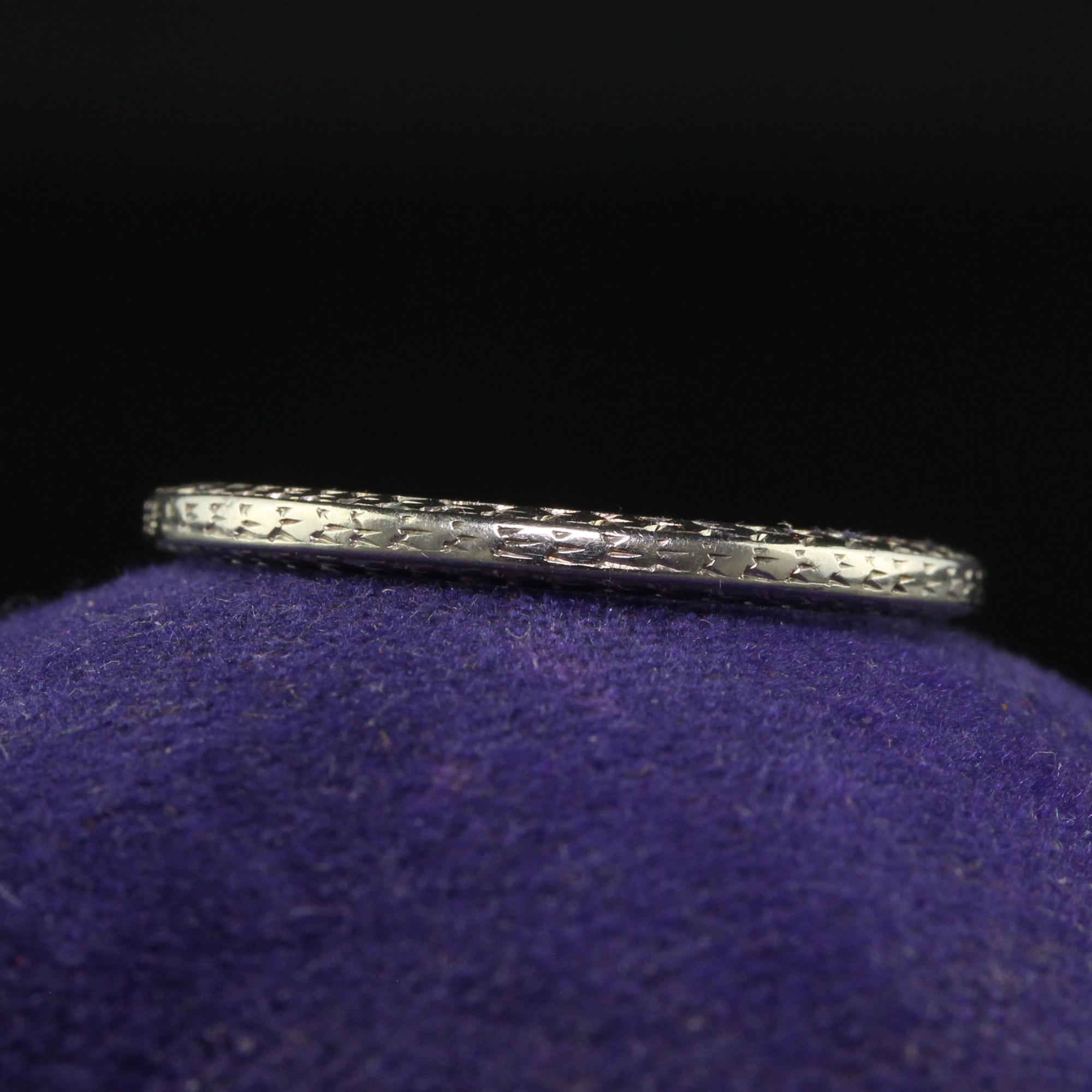 Beautiful Antique Art Deco Belais 18K White Gold Engraved Wedding Band - Size 6 1/2. This gorgeous Art Deco wedding band is crafted in 18k white gold. This ring features gorgeous engravings going around the entire top and sides of the ring. The