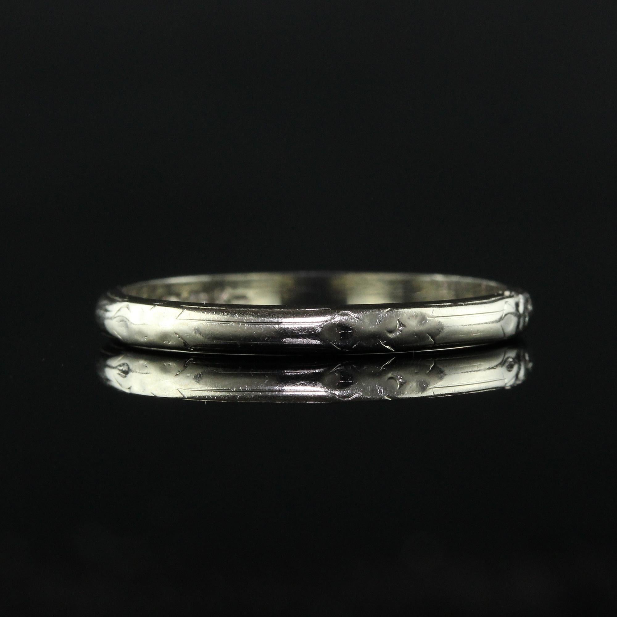 Antique Art Deco Belais 18K White Gold Engraved Wedding Band - Size 6 1/2 For Sale 2