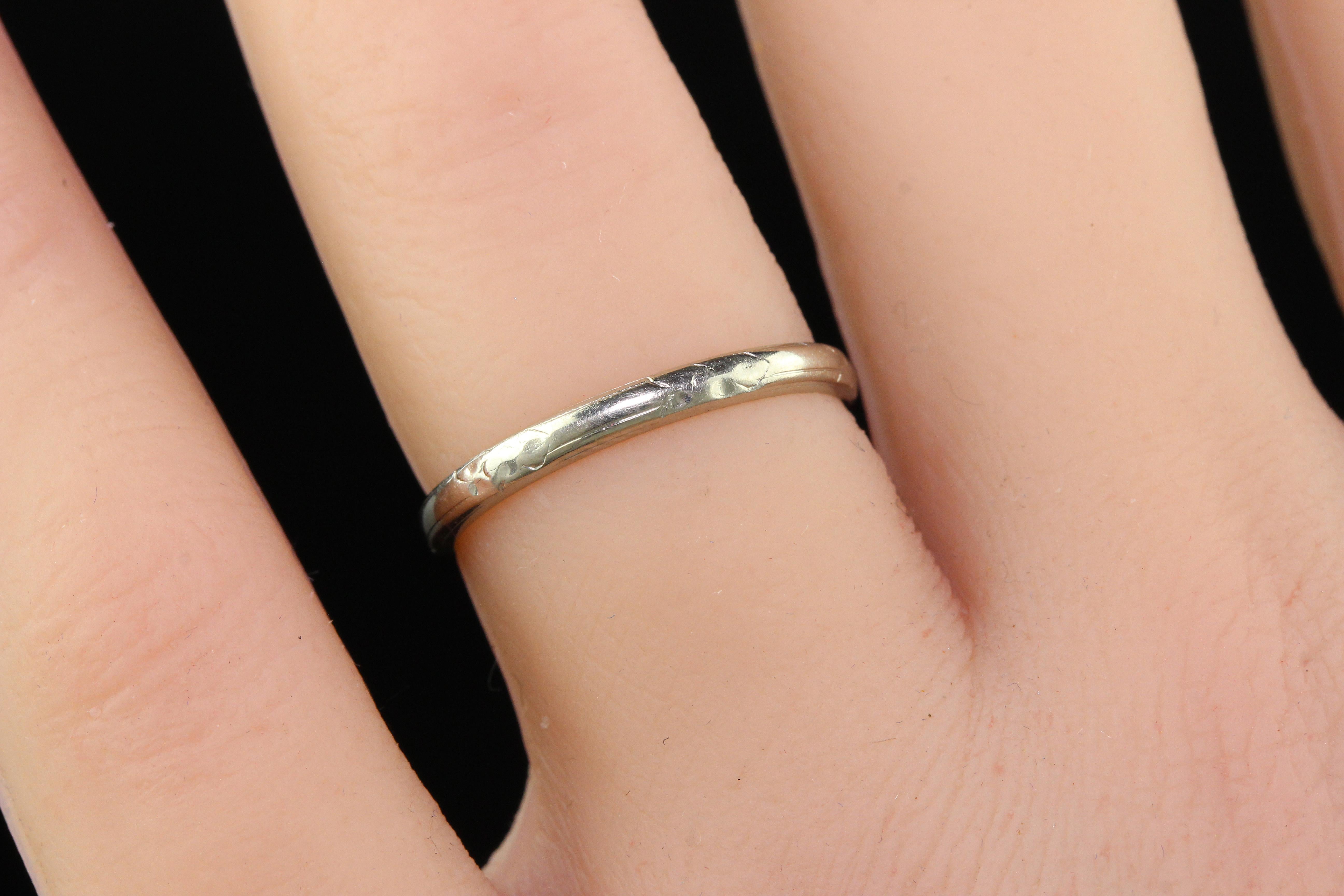 Antique Art Deco Belais 18K White Gold Engraved Wedding Band - Size 6 1/2 For Sale 4