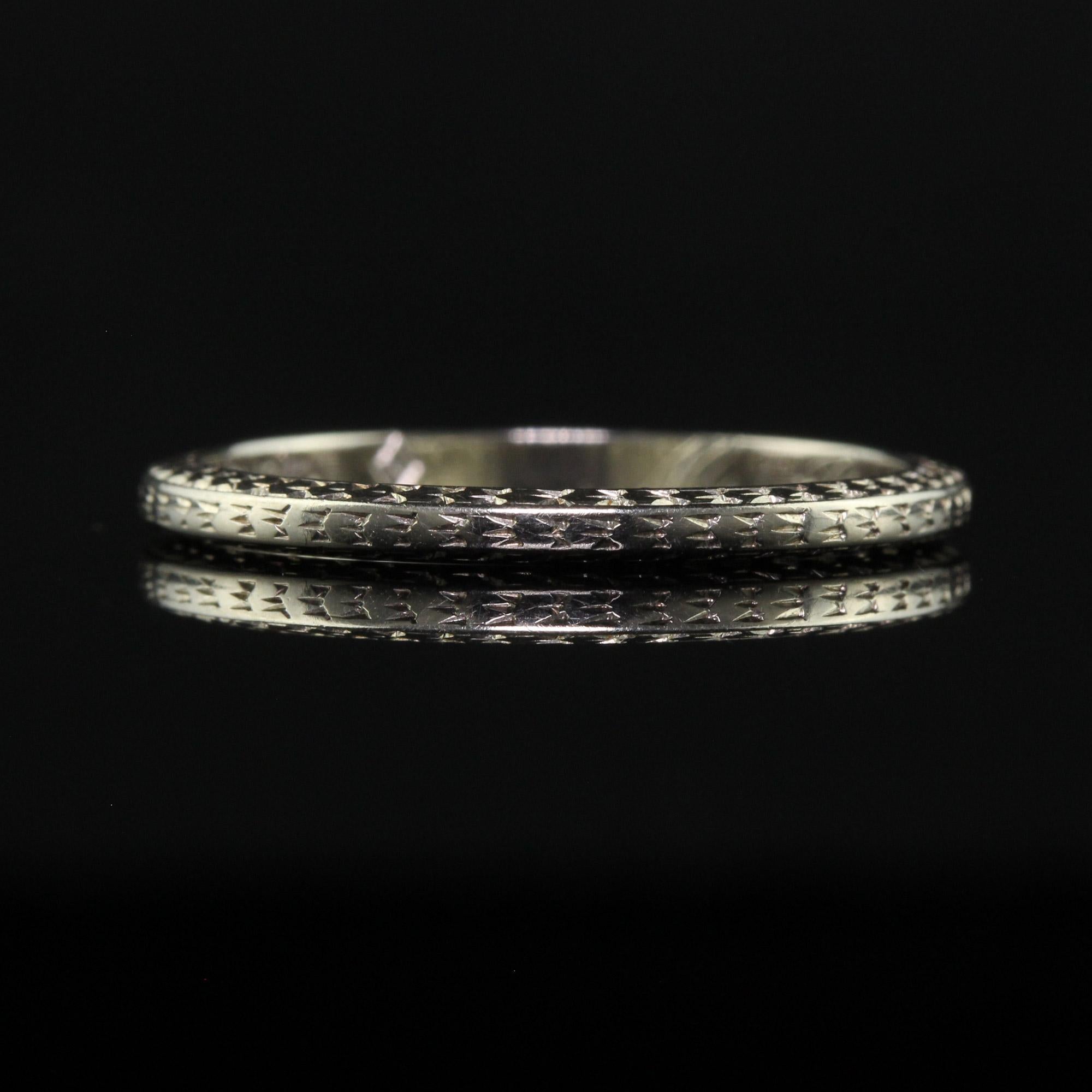 Antique Art Deco Belais 18K White Gold Engraved Wedding Band - Size 6 1/2 For Sale 5