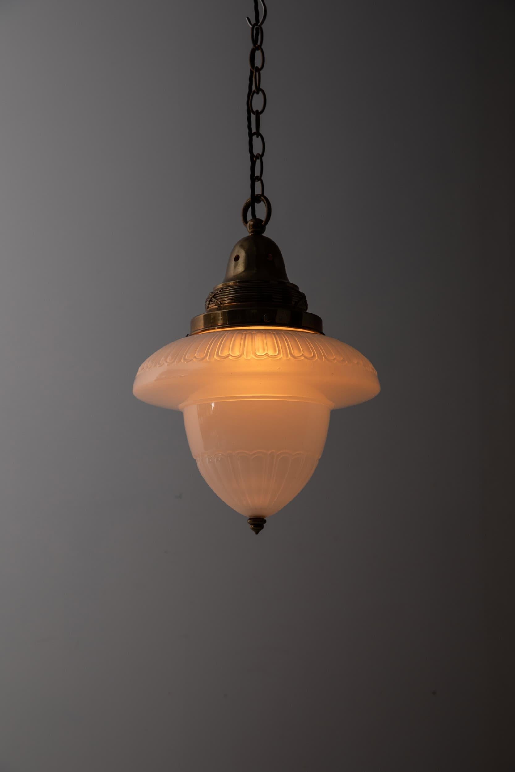 Mid-20th Century Antique Art Deco Benjamin 'Bencolite' Opaline Glass Pendant Lamp, C.1930 For Sale