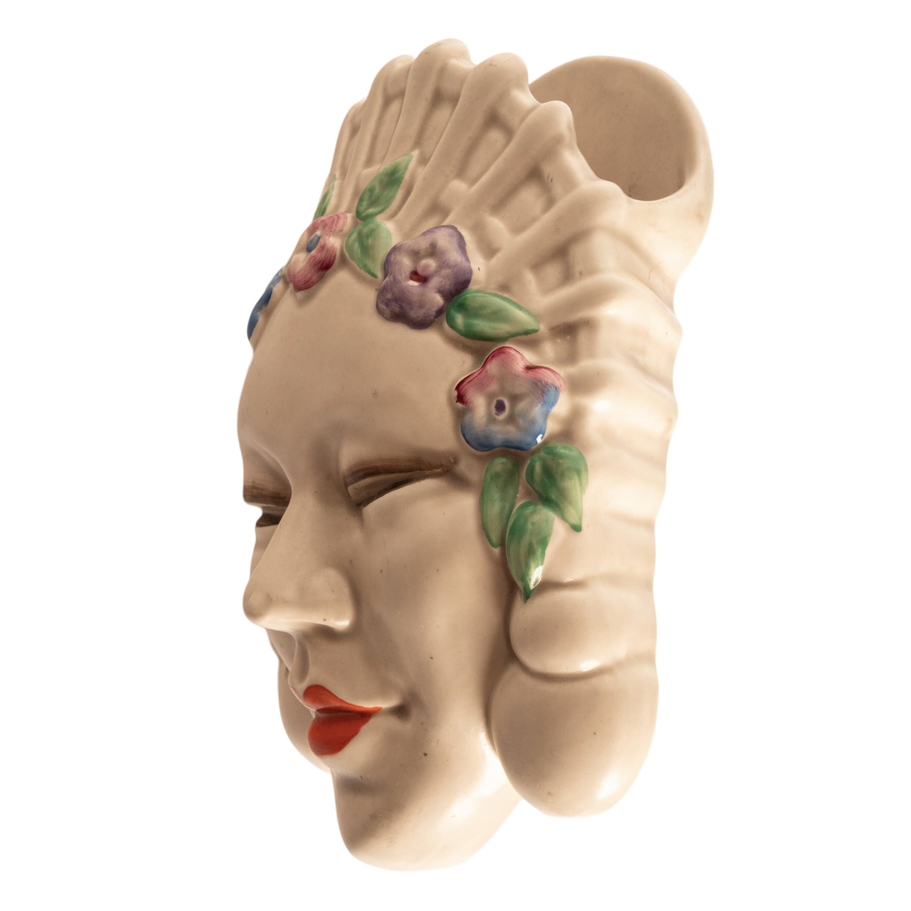 Antike Art-Déco-Wandmaske-Vase „Bizarre“ aus Keramik, Clarice Cliff, „Marlene“, Clarice, 1936 (Mitte des 20. Jahrhunderts) im Angebot