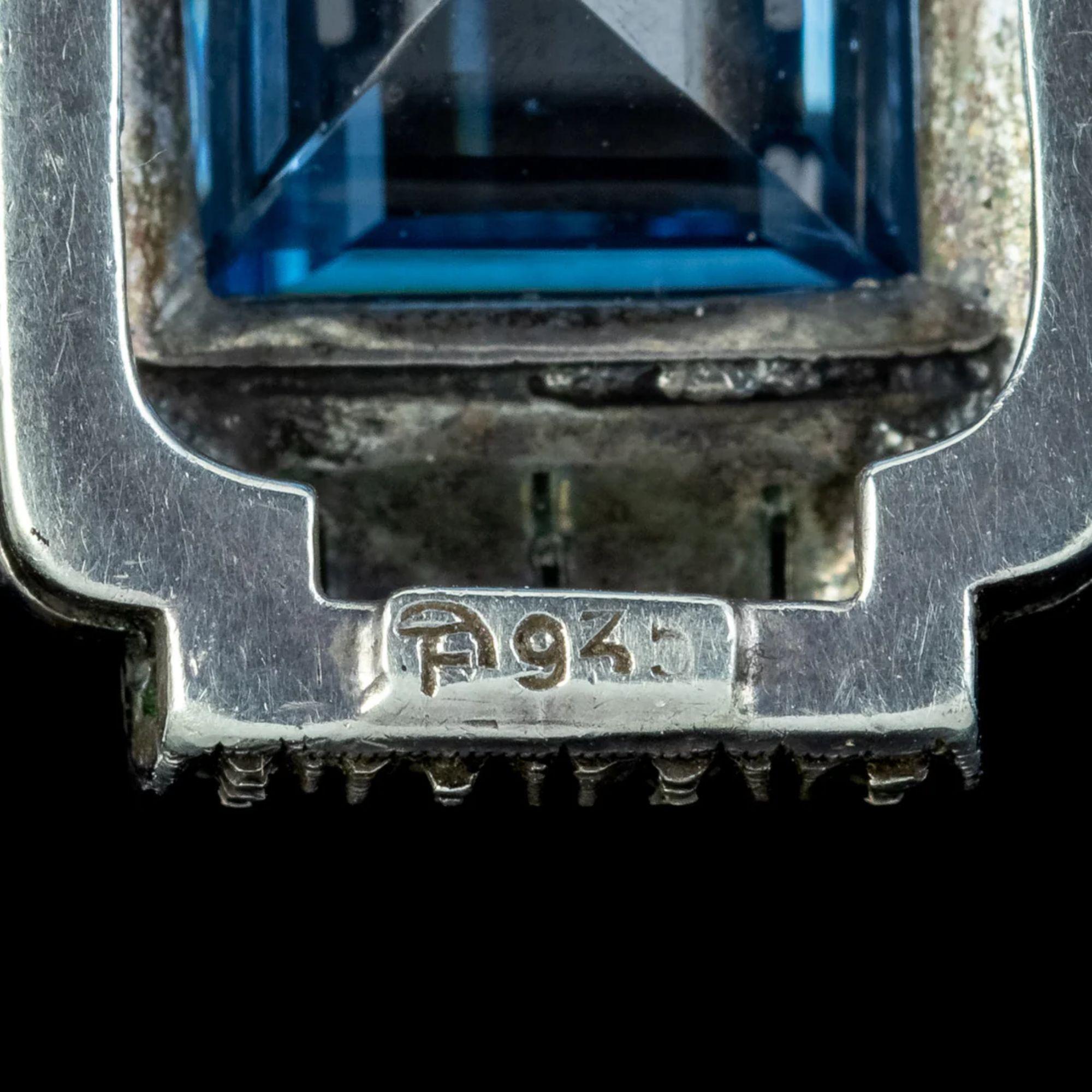 Collier pendentif ancien Art déco en forme de croix Marcasite en spinelle bleue par Theodor Fahrner Pour femmes en vente