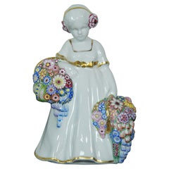 Antique figurine de jeune fille à fleurs en porcelaine de Bohème Pirkenhammer Art Déco