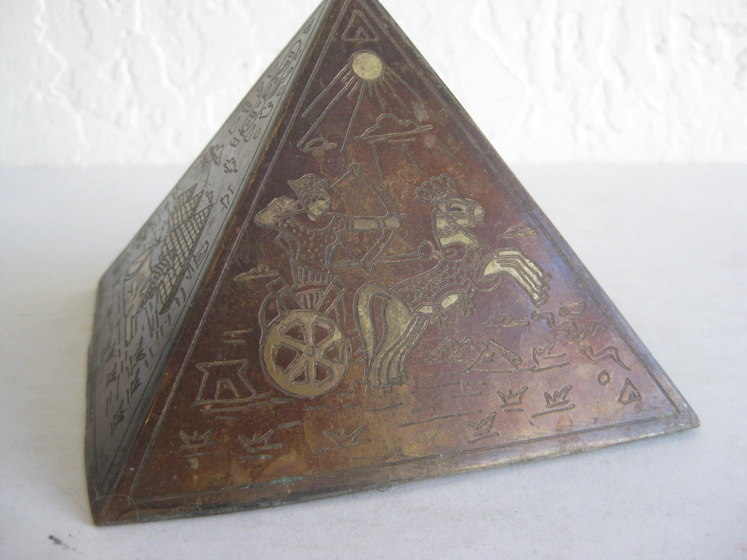 Antique Art Deco Brass & Copper Egyptian Revival Pyramid Desk Statue Paperweight 1