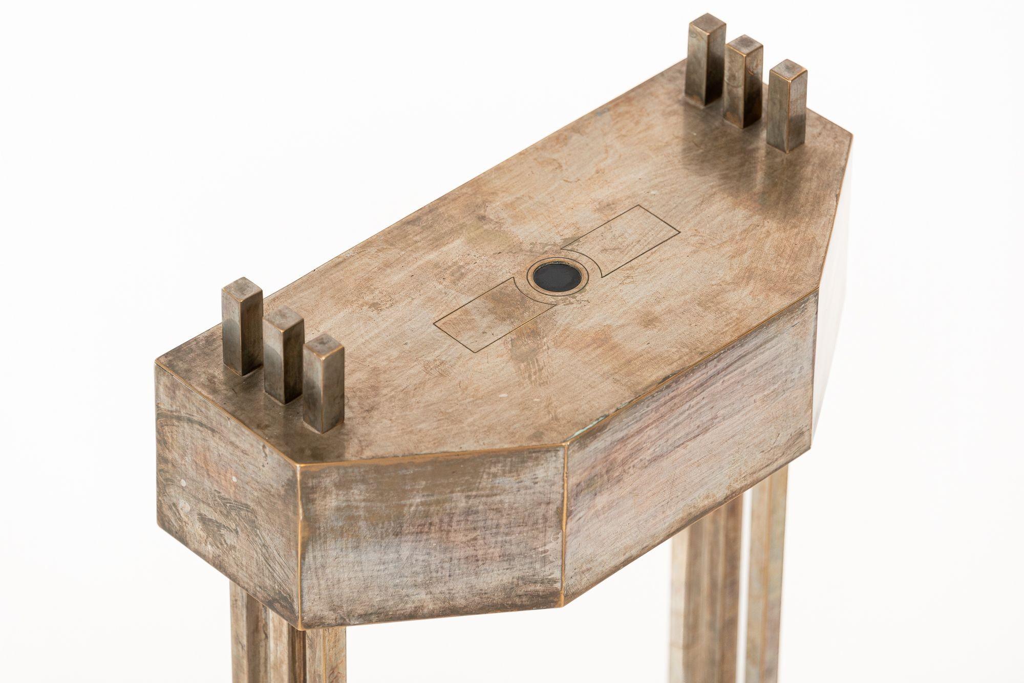 Antigua lámpara de mesa Art Déco de latón de Marcel Breuer para la Exposición de París de 1925 en Bueno estado para la venta en Detroit, MI