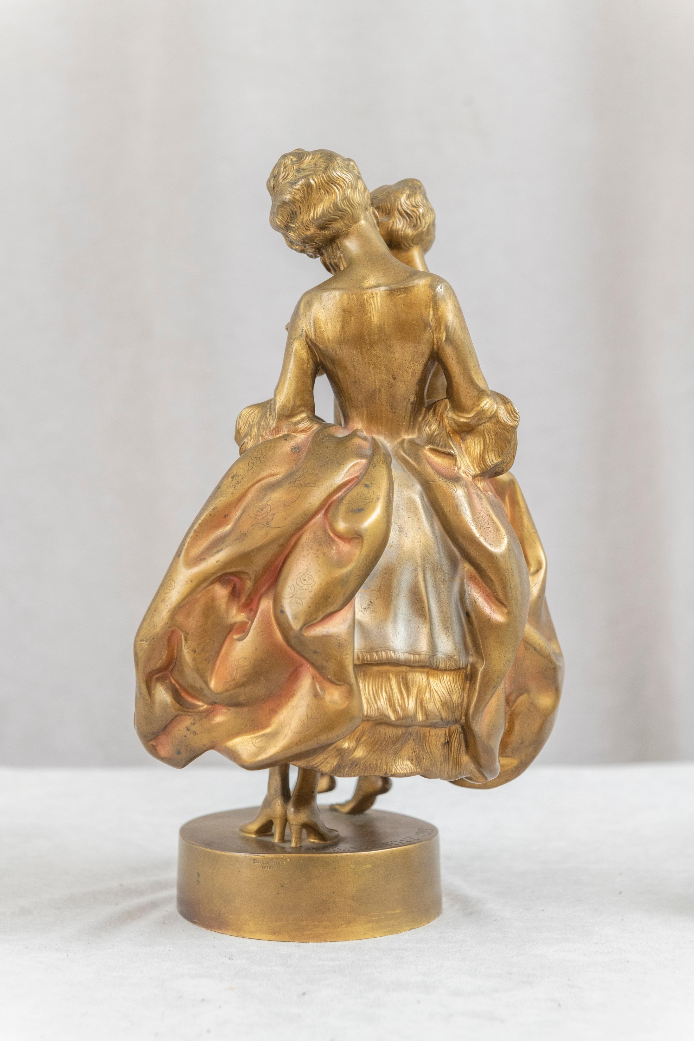 Antike Art-Déco-Bronze Lesbian Art LGBTQ Heinrich Karl Scholz Österreich 1919 (Vergoldet) im Angebot