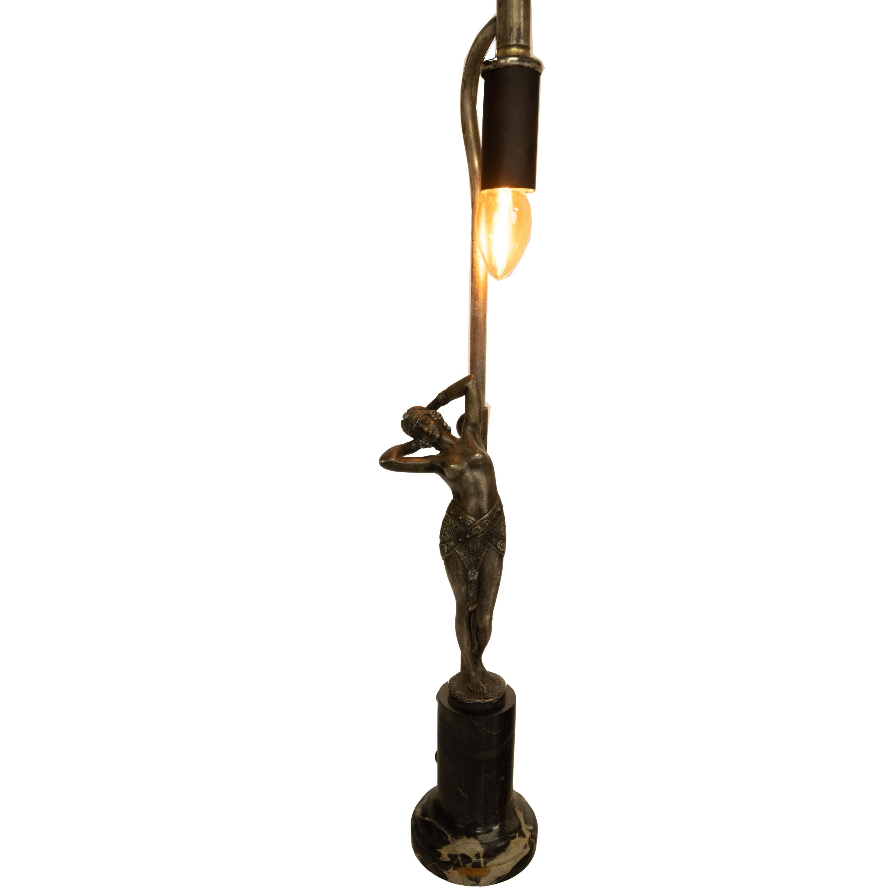 Lampe de sculpture Art déco ancienne Statue féminine nue en bronze Demetre Chiparus 1925 en vente 3