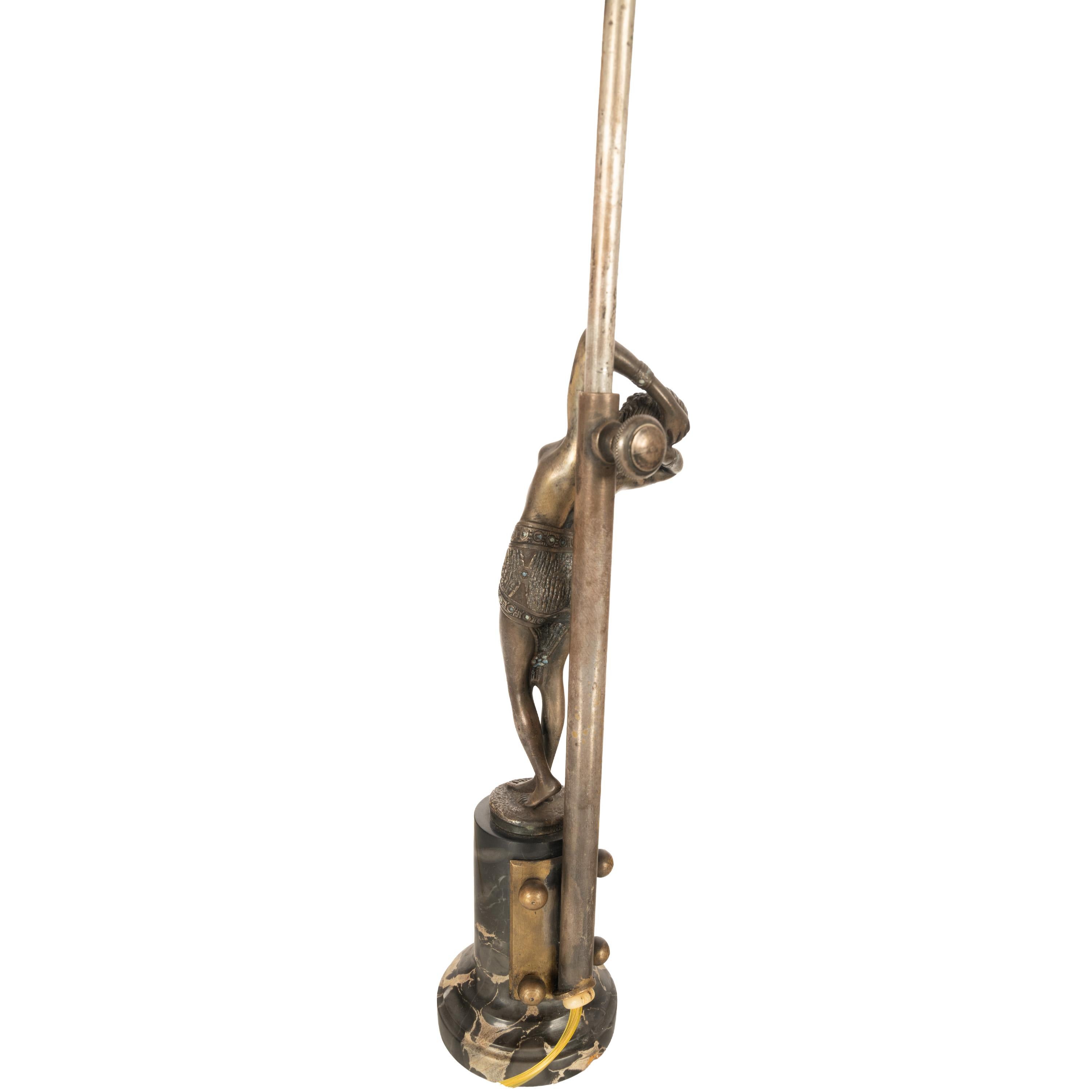 Bronze Lampe de sculpture Art déco ancienne Statue féminine nue en bronze Demetre Chiparus 1925 en vente